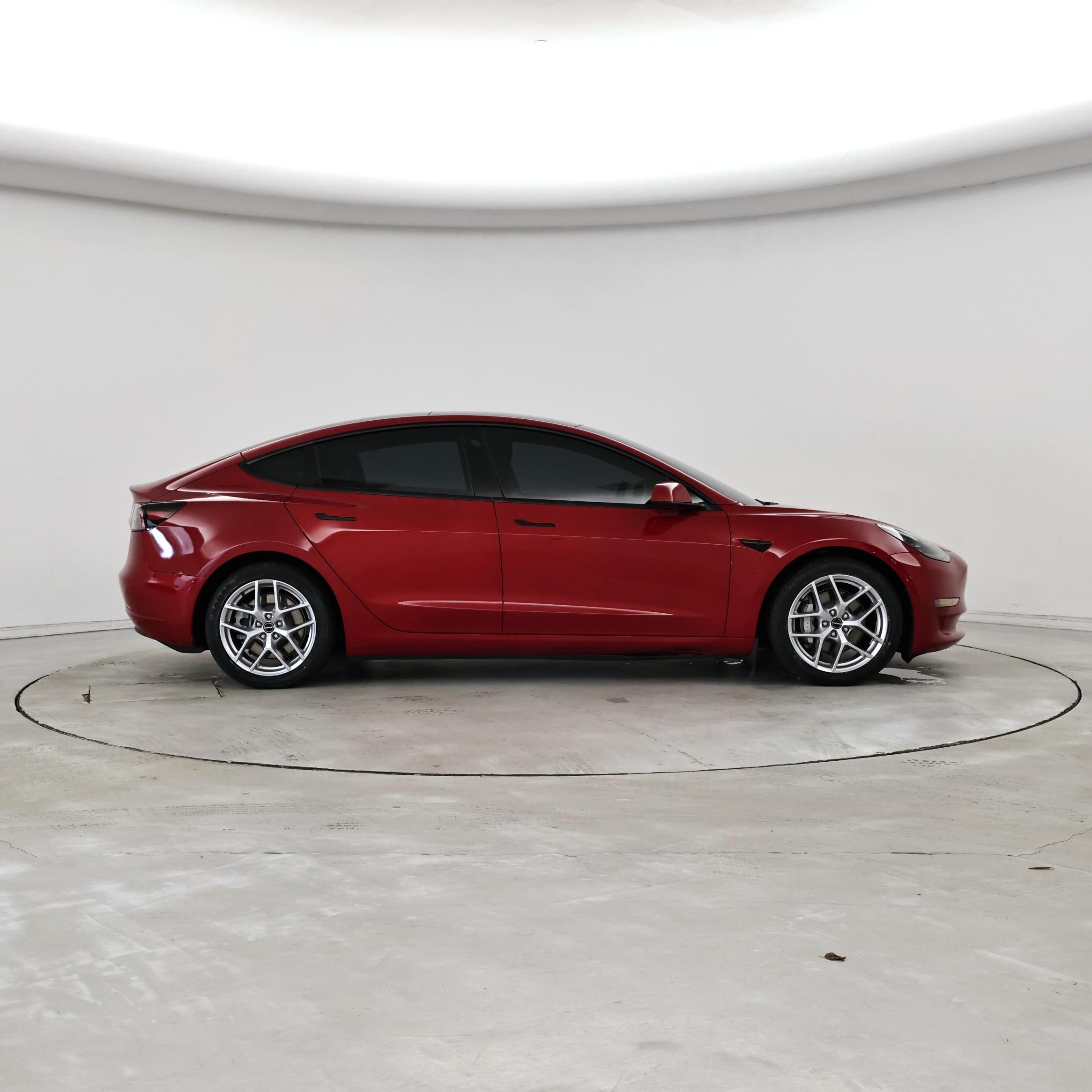 Thumbnail: 2023 Tesla Model 3 - 7