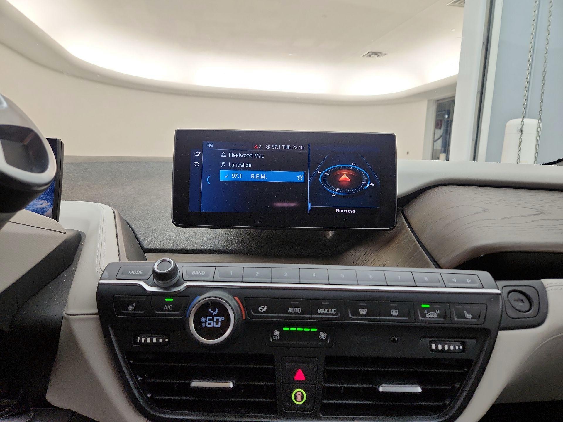 Thumbnail: 2019 BMW i3 - 16