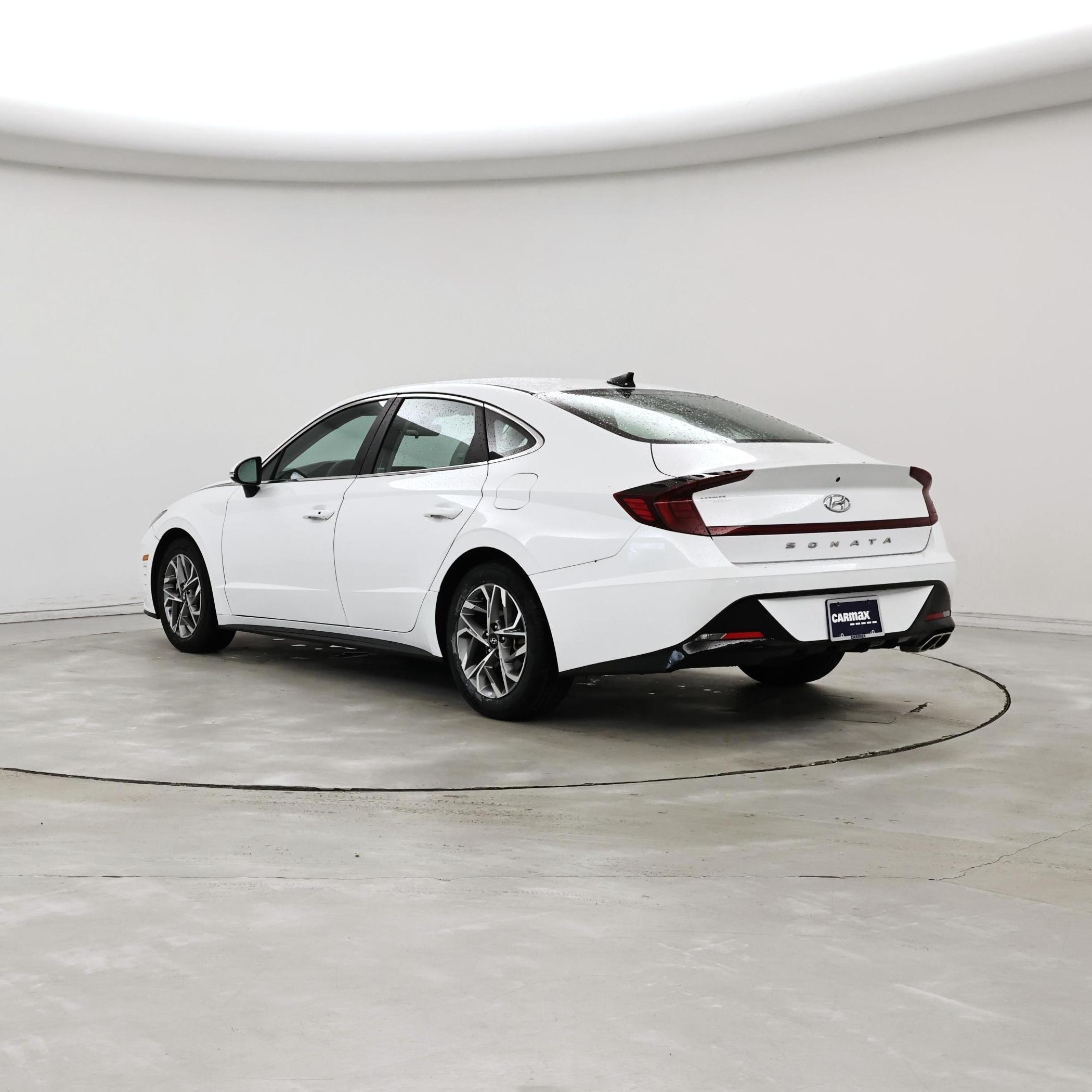 Thumbnail: 2023 Hyundai Sonata - 2