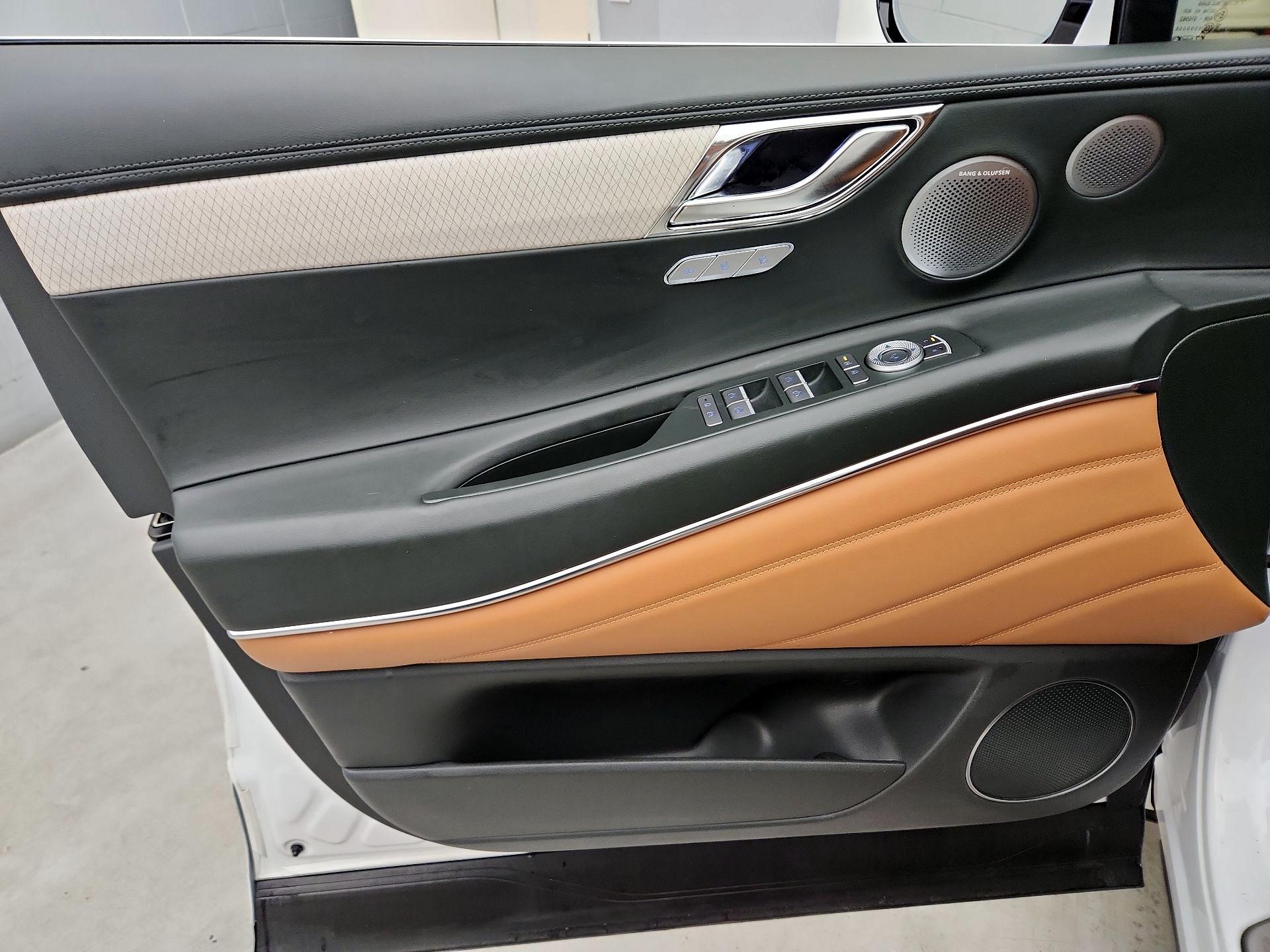 Thumbnail: 2025 Genesis GV80 - 12