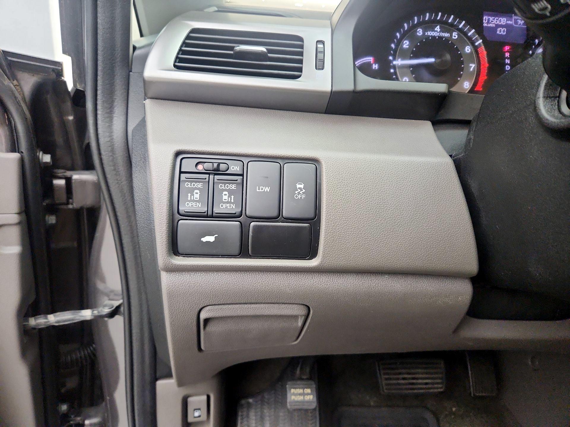 Thumbnail: 2016 Honda Odyssey - 13