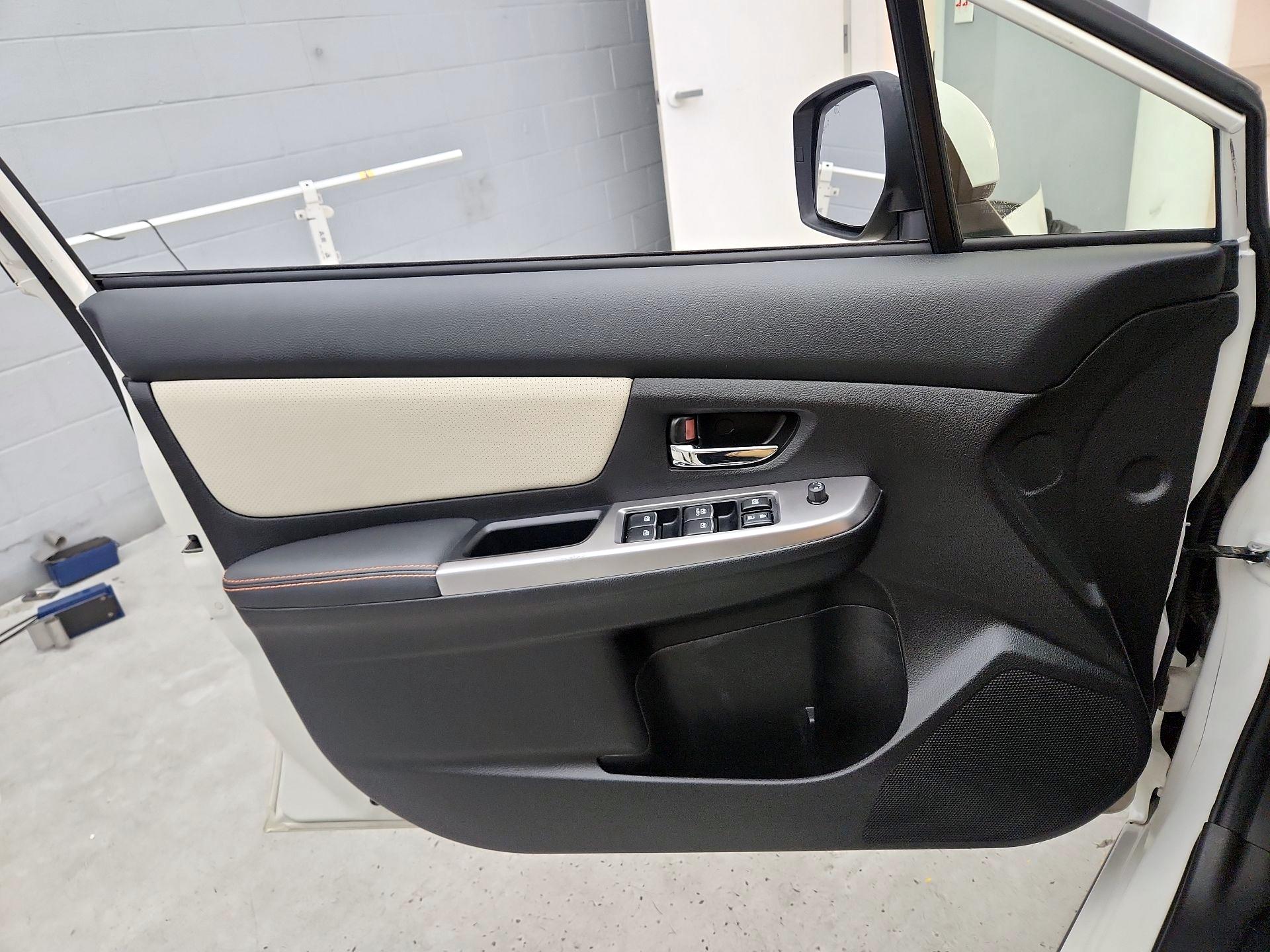 Thumbnail: 2016 Subaru XV Crosstrek - 12