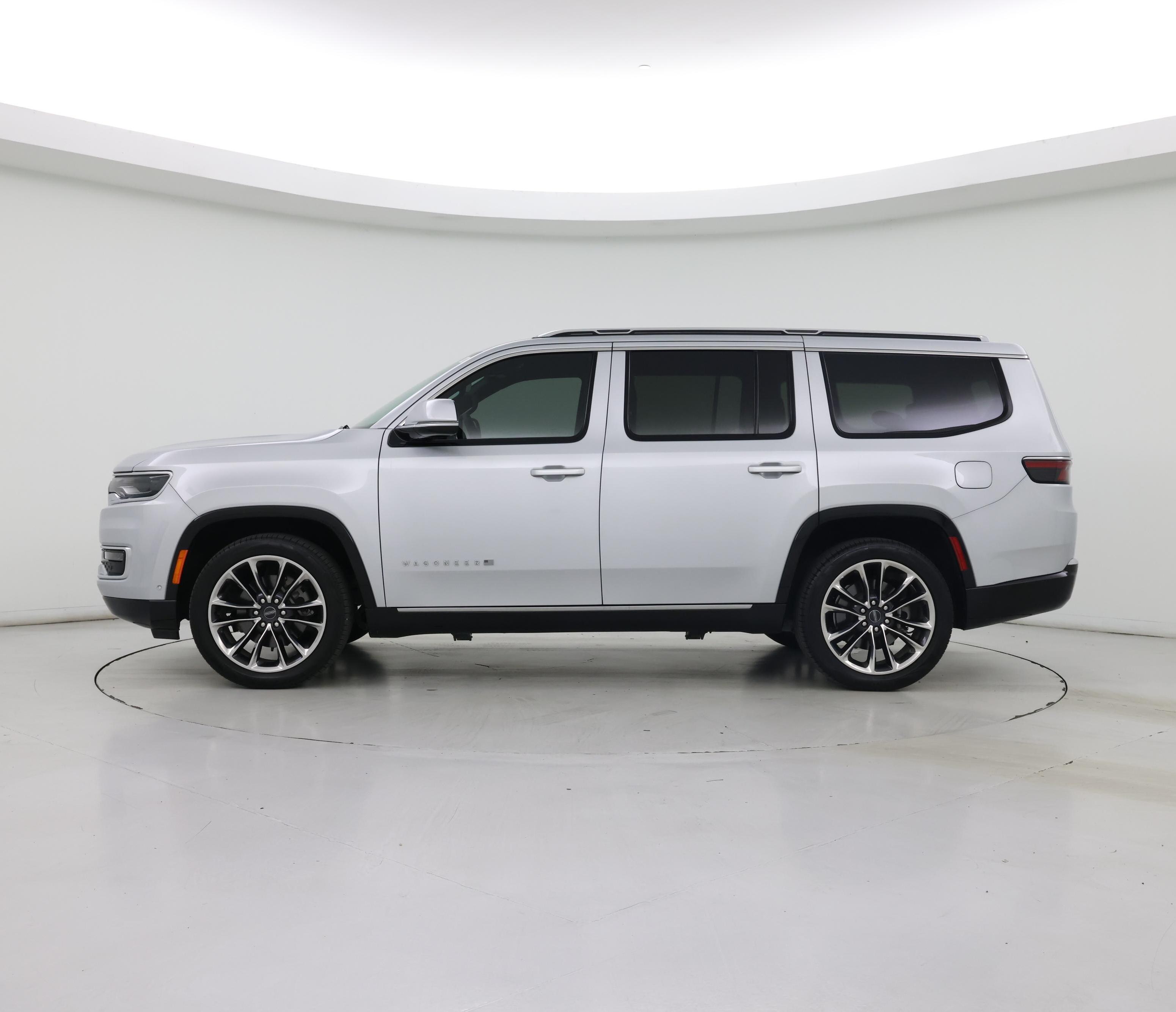 Thumbnail: 2022 Jeep Wagoneer - 3