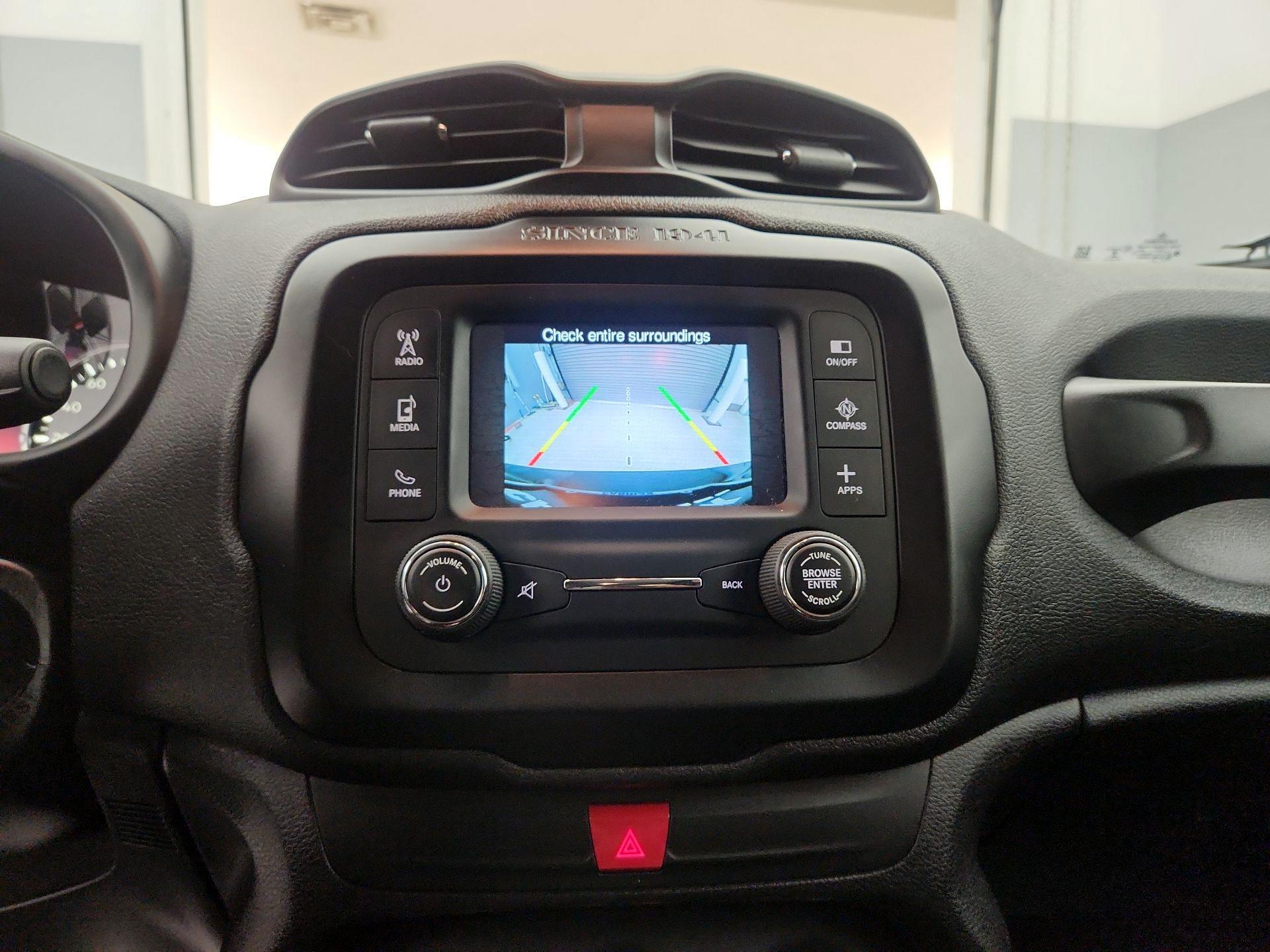 Thumbnail: 2016 Jeep Renegade - 14