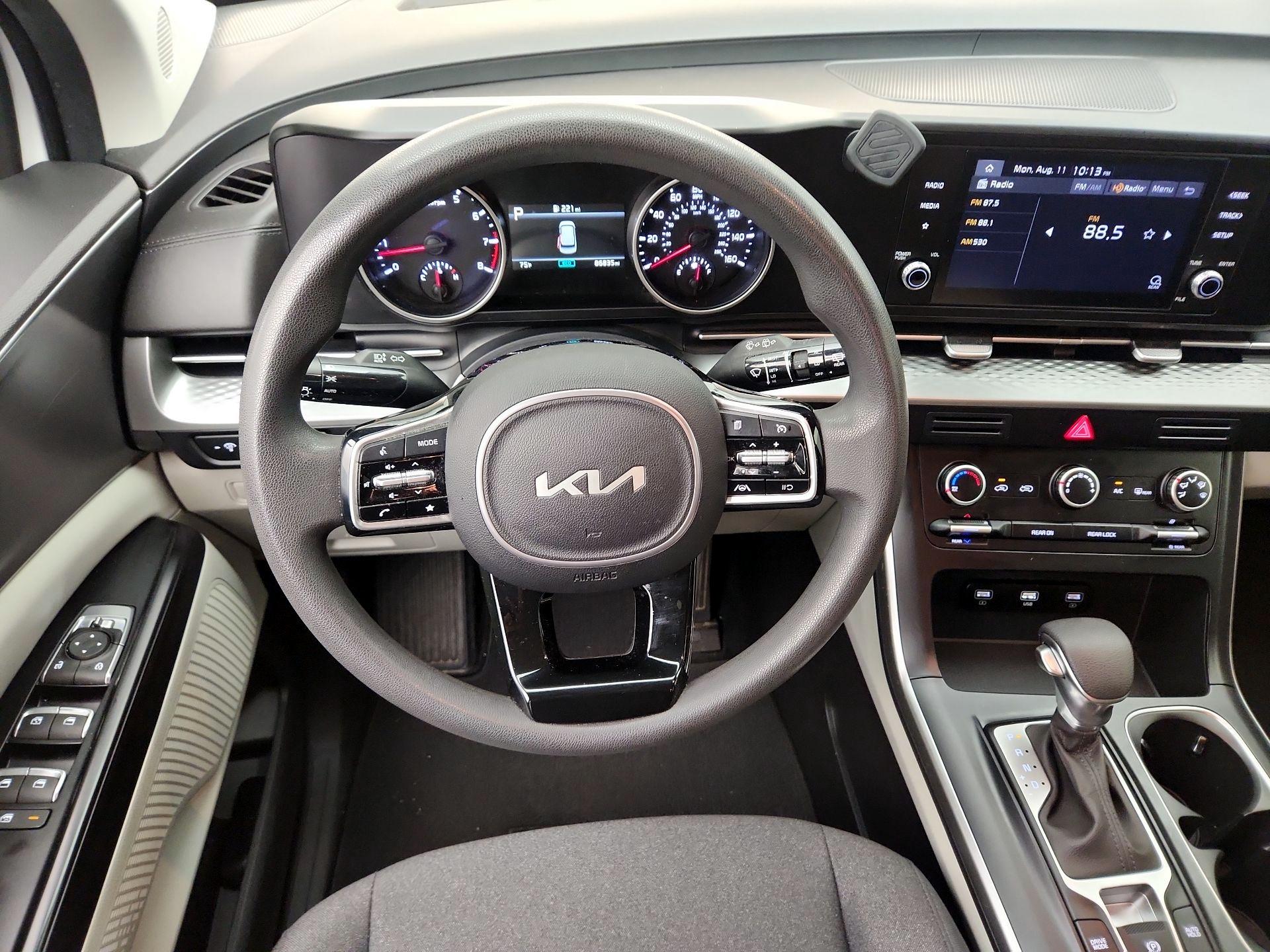 Thumbnail: 2022 Kia Carnival - 10