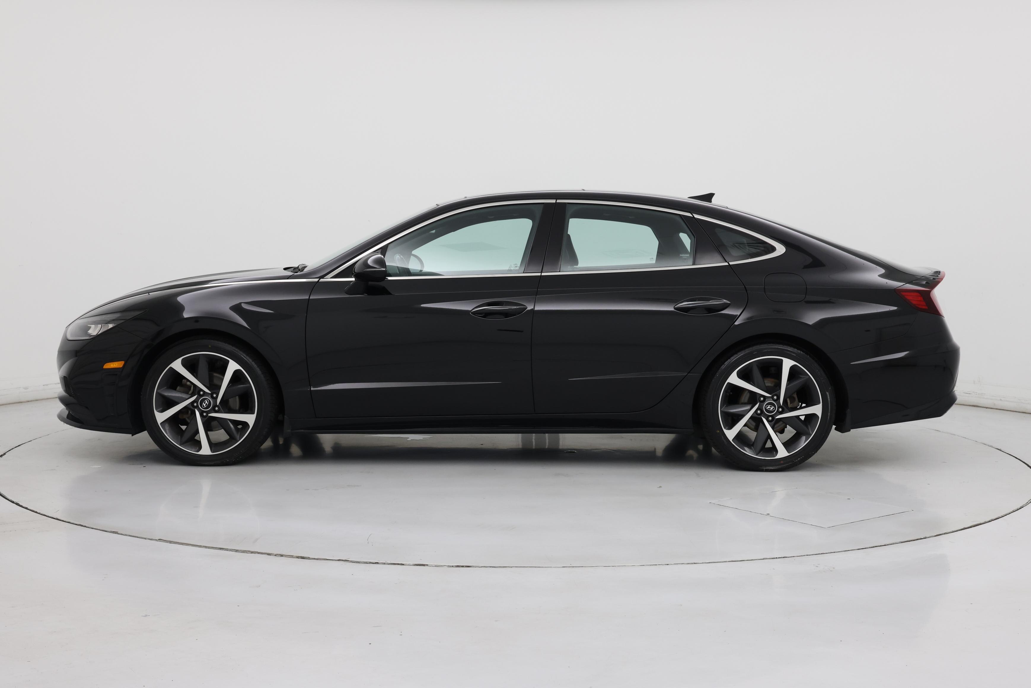 Thumbnail: 2022 Hyundai Sonata - 3