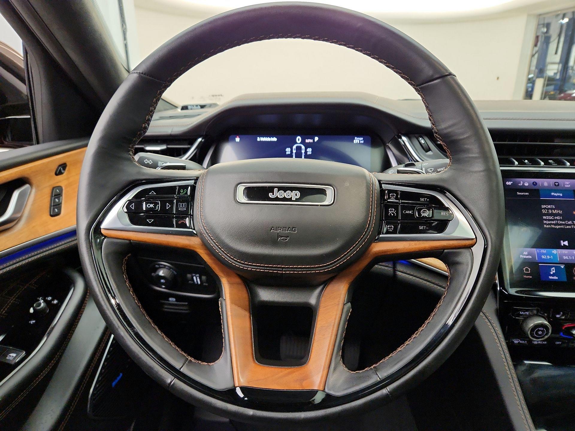 Thumbnail: 2023 Jeep Grand Cherokee L - 10