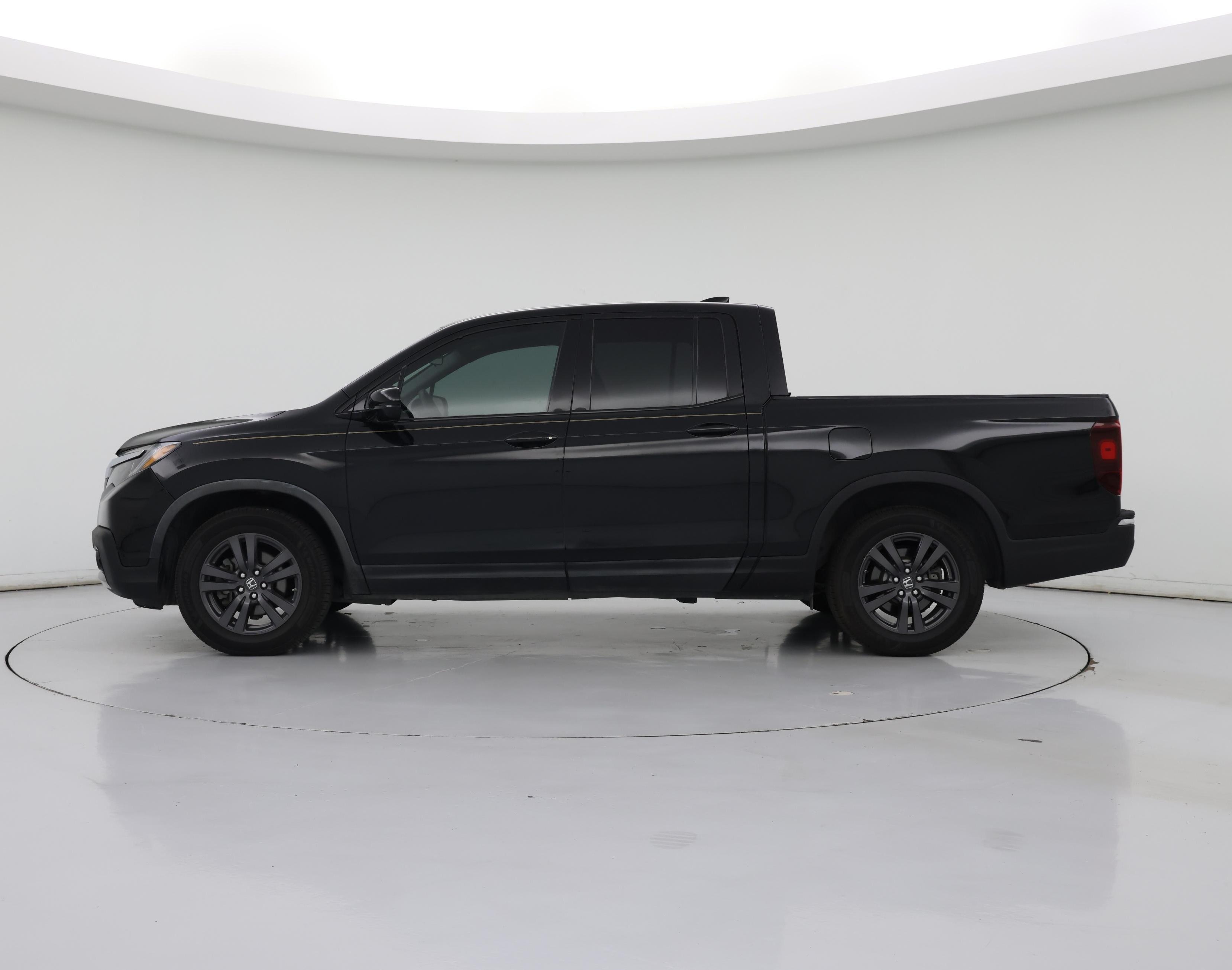 Thumbnail: 2017 Honda Ridgeline - 3