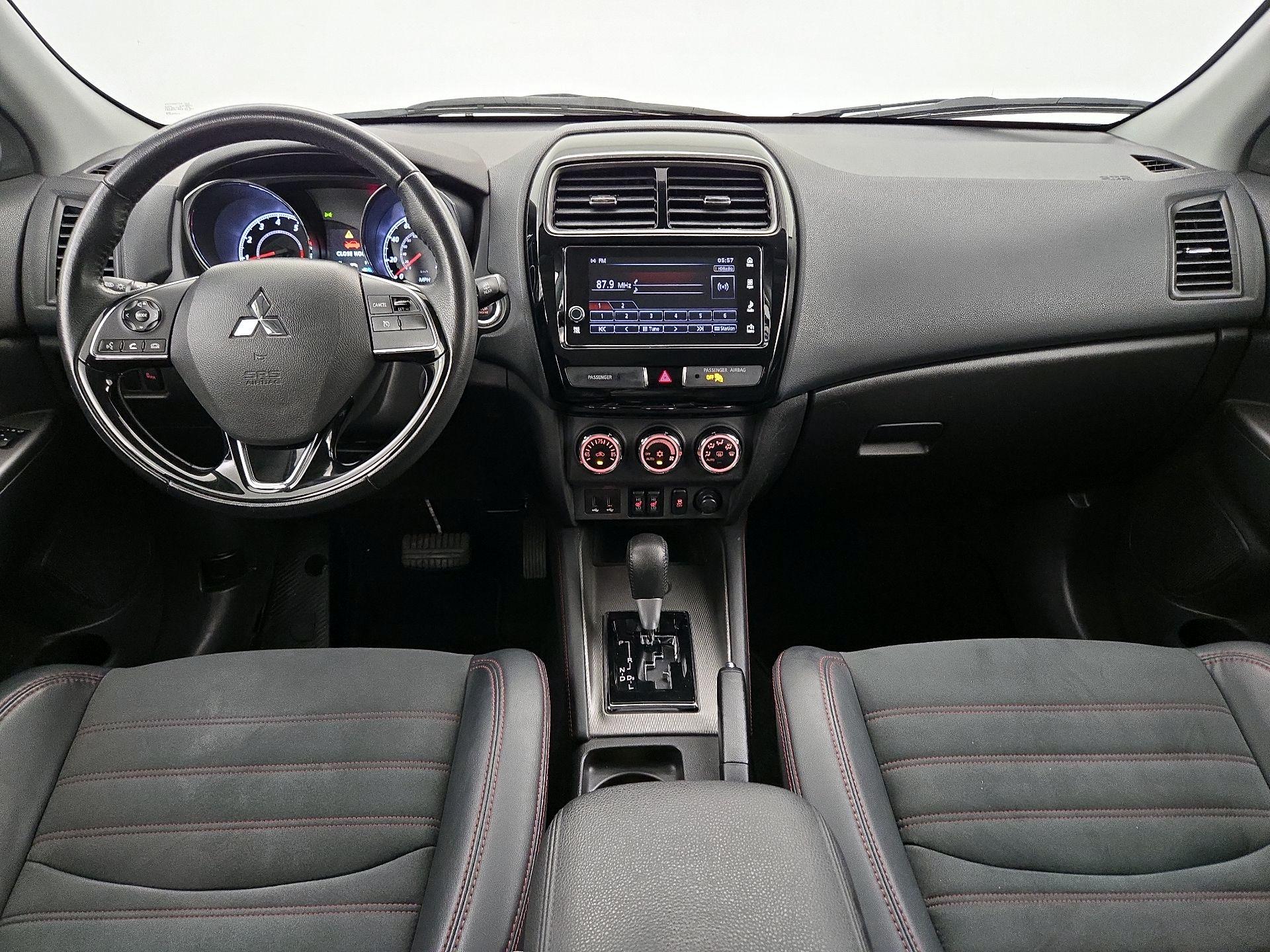 Thumbnail: 2019 Mitsubishi Outlander Sport - 9
