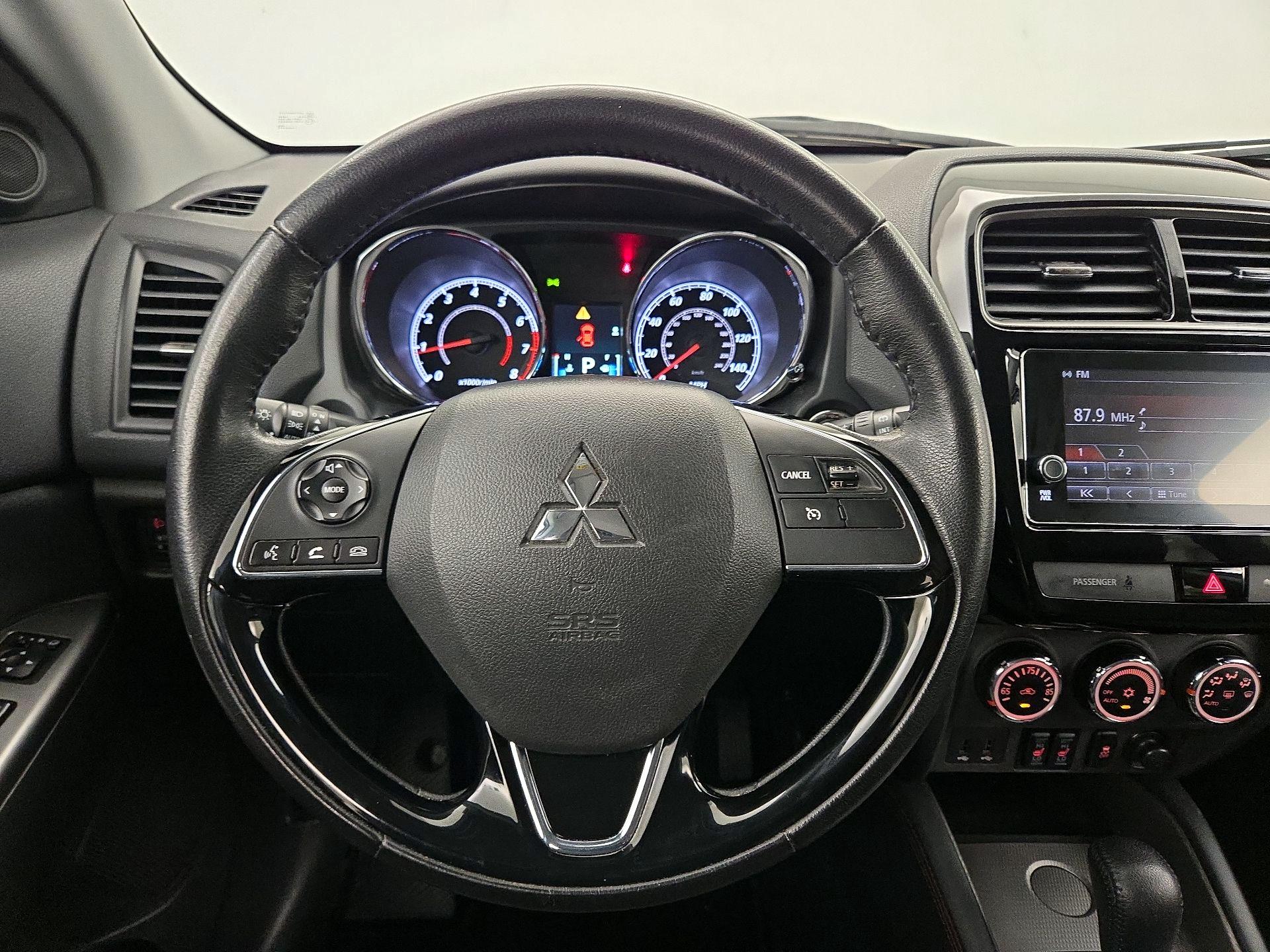 Thumbnail: 2019 Mitsubishi Outlander Sport - 10