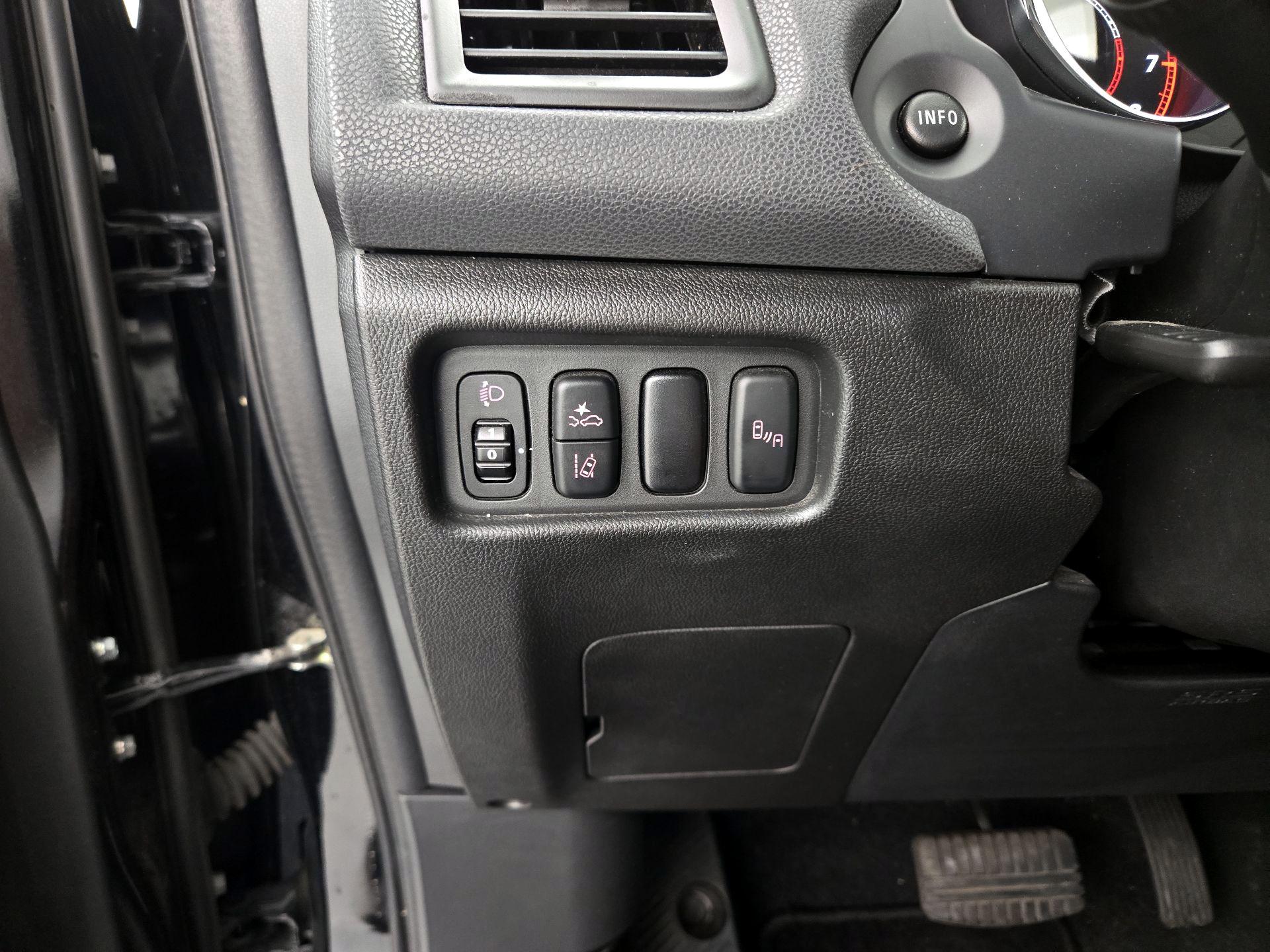 Thumbnail: 2019 Mitsubishi Outlander Sport - 14
