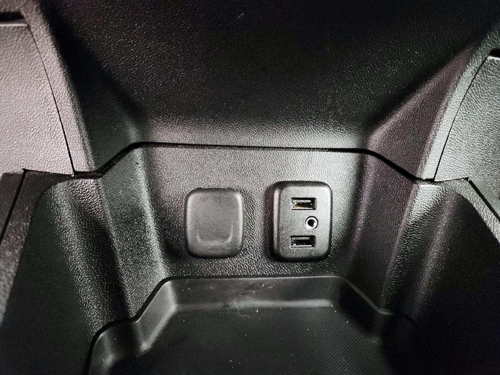 Thumbnail: 2017 Chevrolet Volt - 18