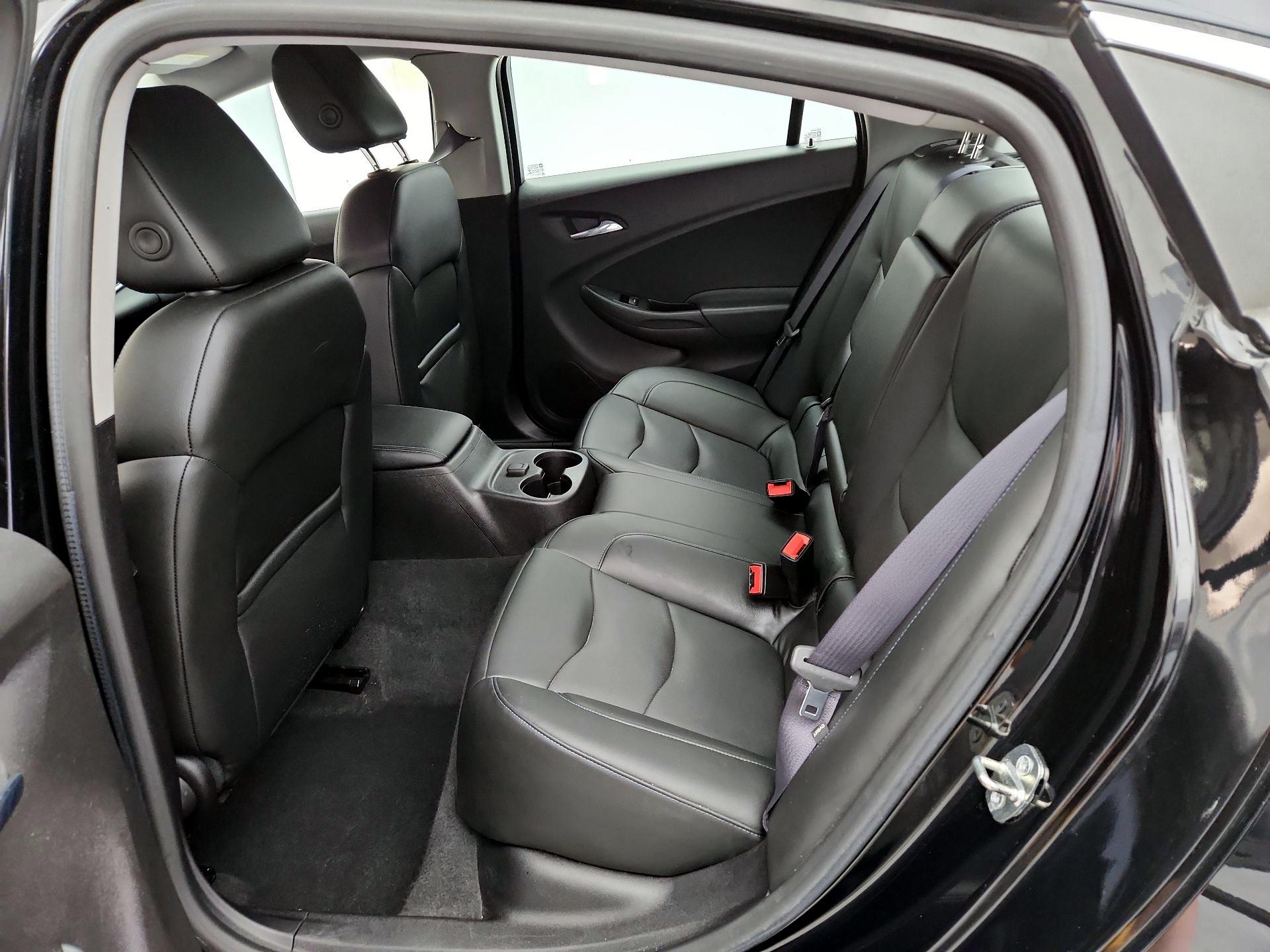 Thumbnail: 2017 Chevrolet Volt - 19