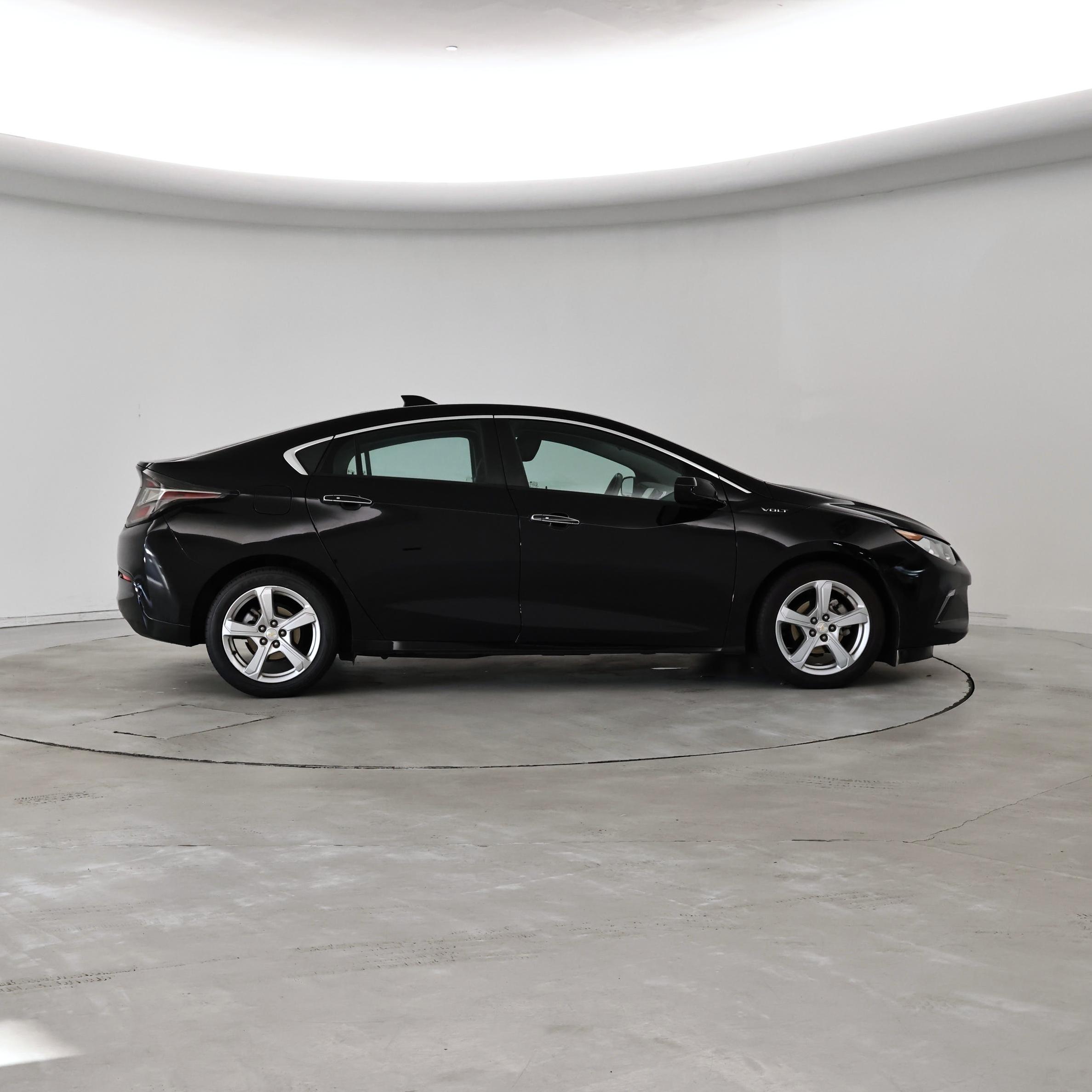 Thumbnail: 2017 Chevrolet Volt - 7