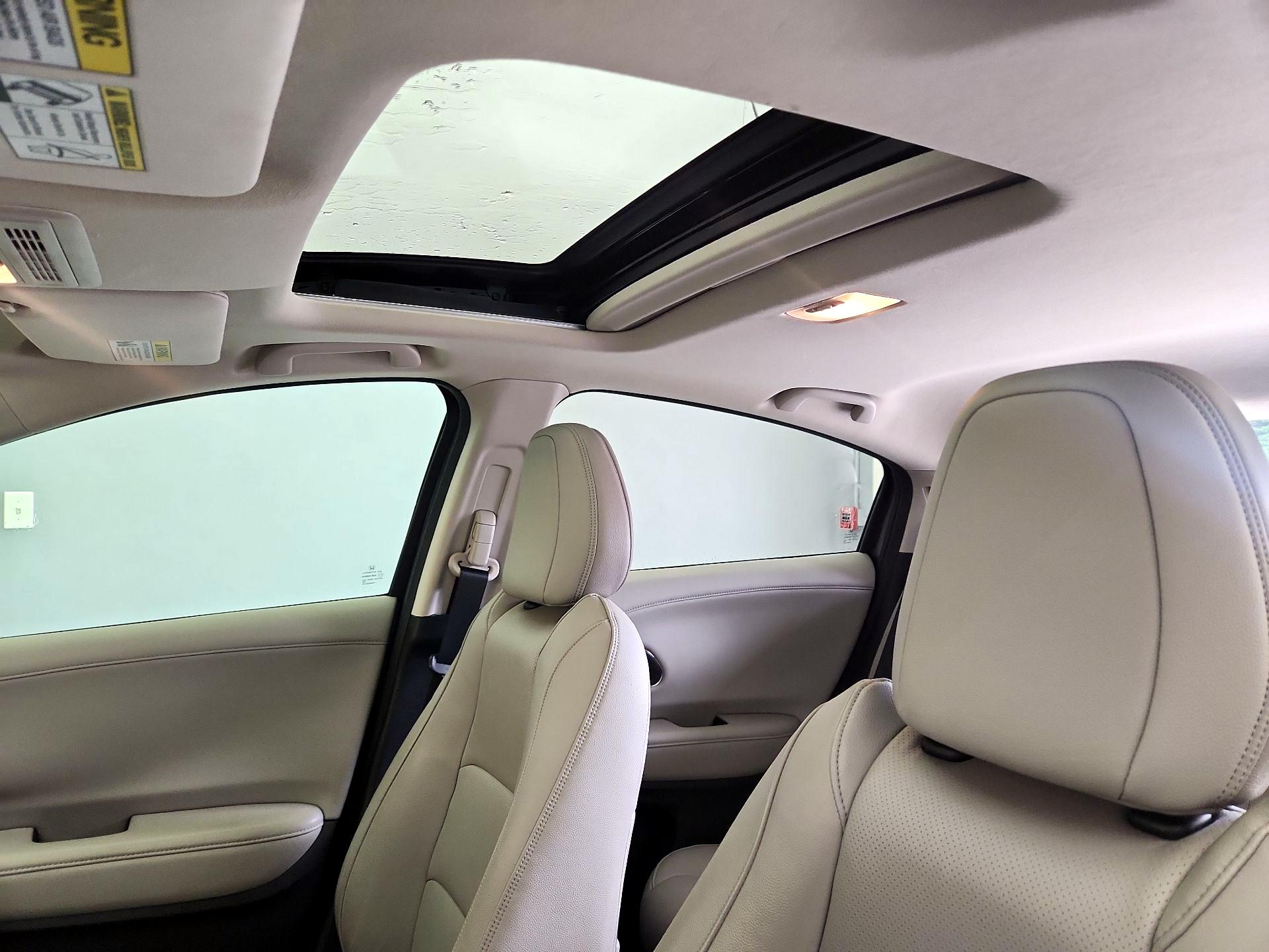 Thumbnail: 2019 Honda HR-V - 19