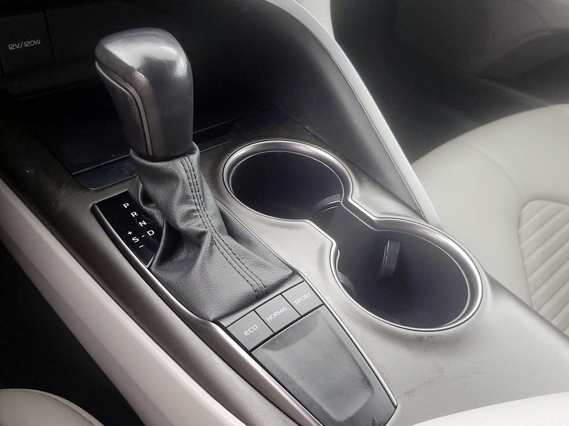 Thumbnail: 2023 Toyota Camry - 17
