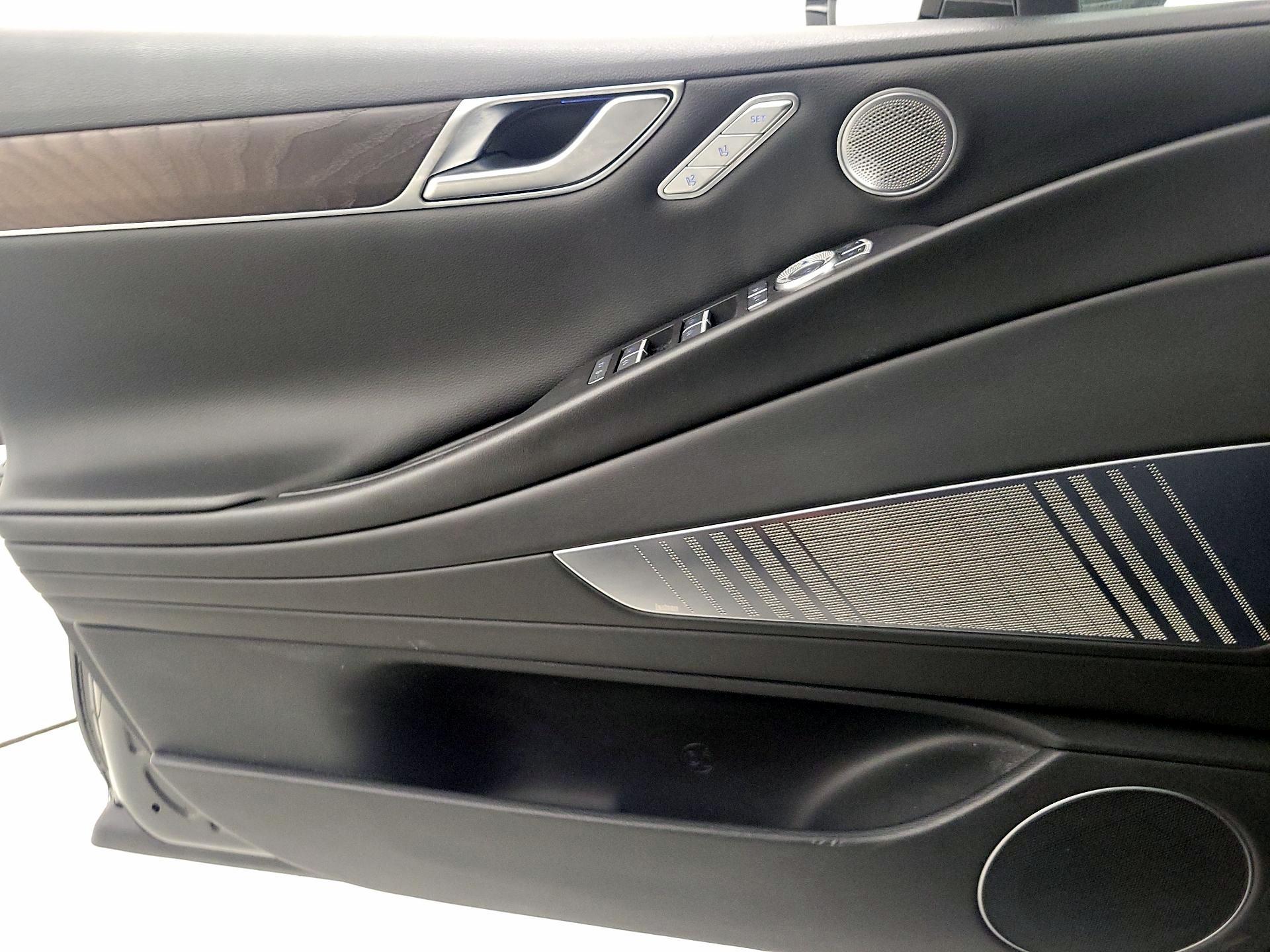 Thumbnail: 2023 Genesis G80 - 12