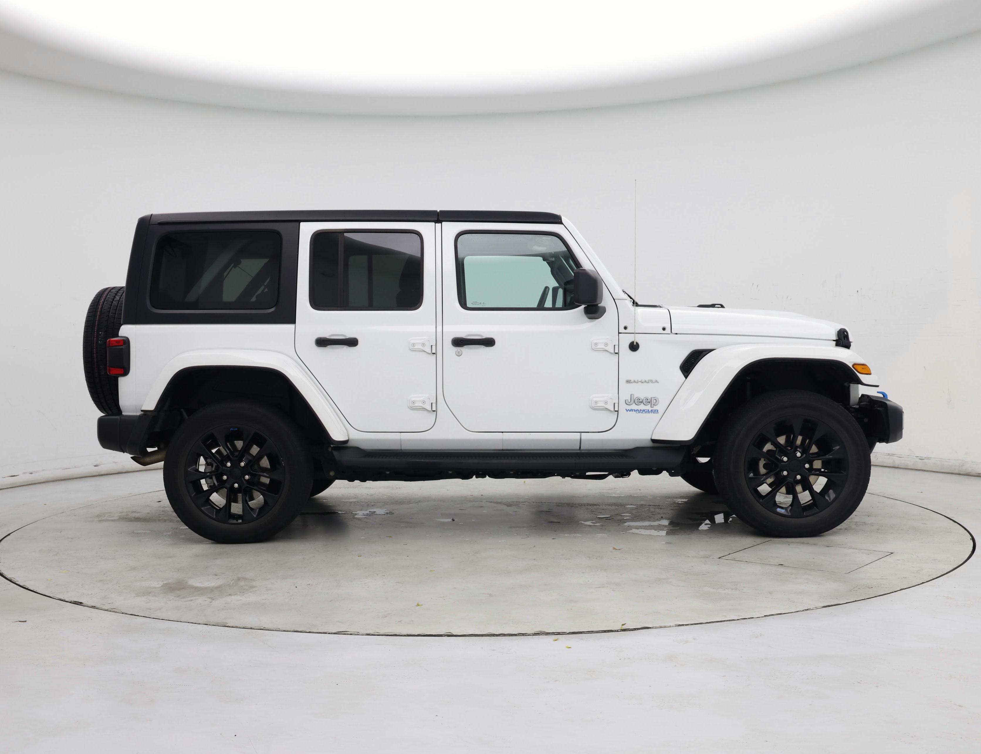 Thumbnail: 2022 Jeep Wrangler - 7