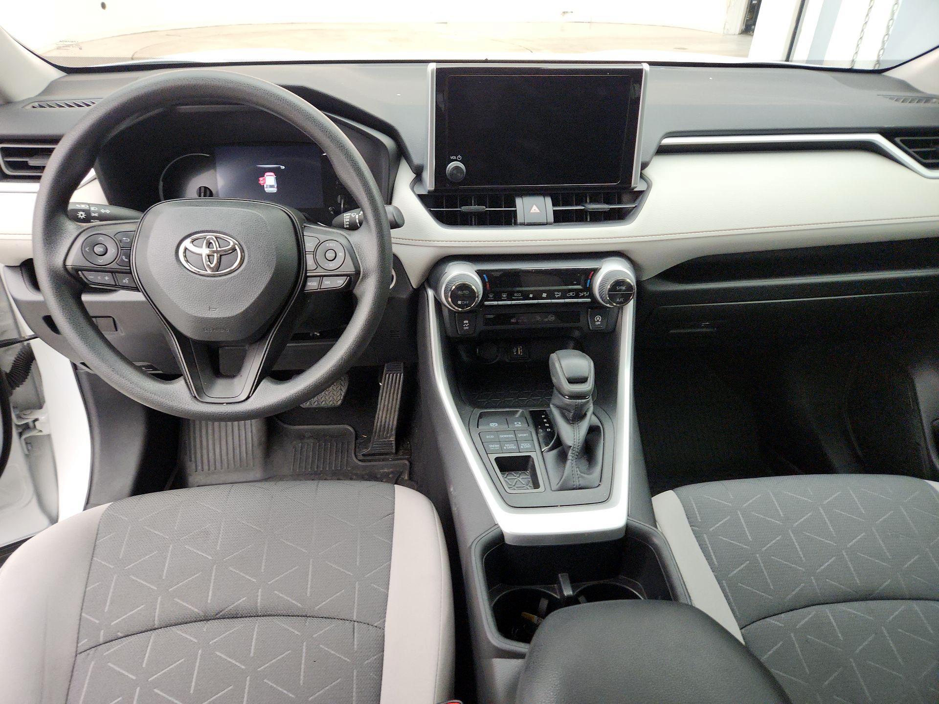 Thumbnail: 2023 Toyota RAV4 - 9