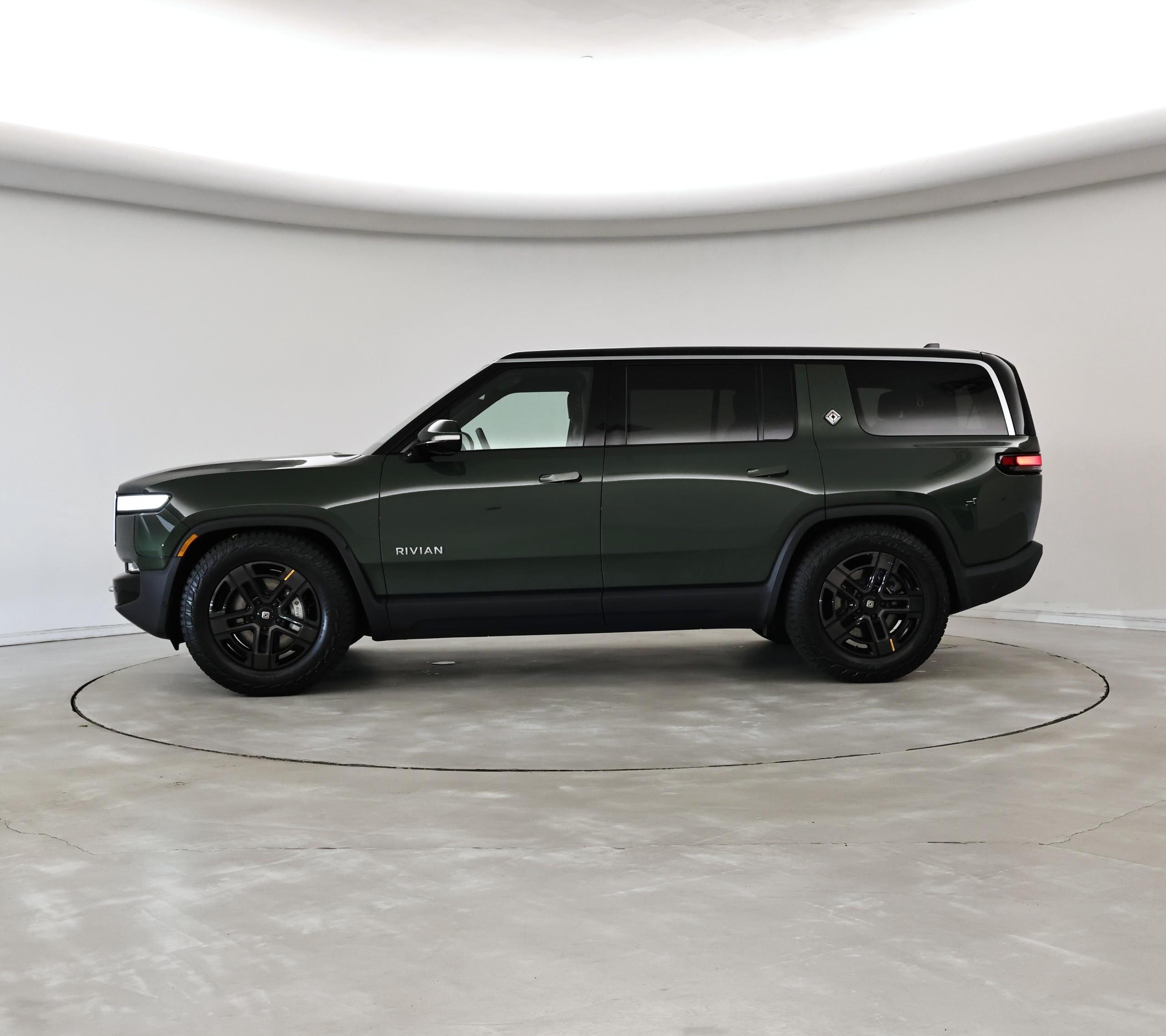 Thumbnail: 2024 Rivian R1S - 3
