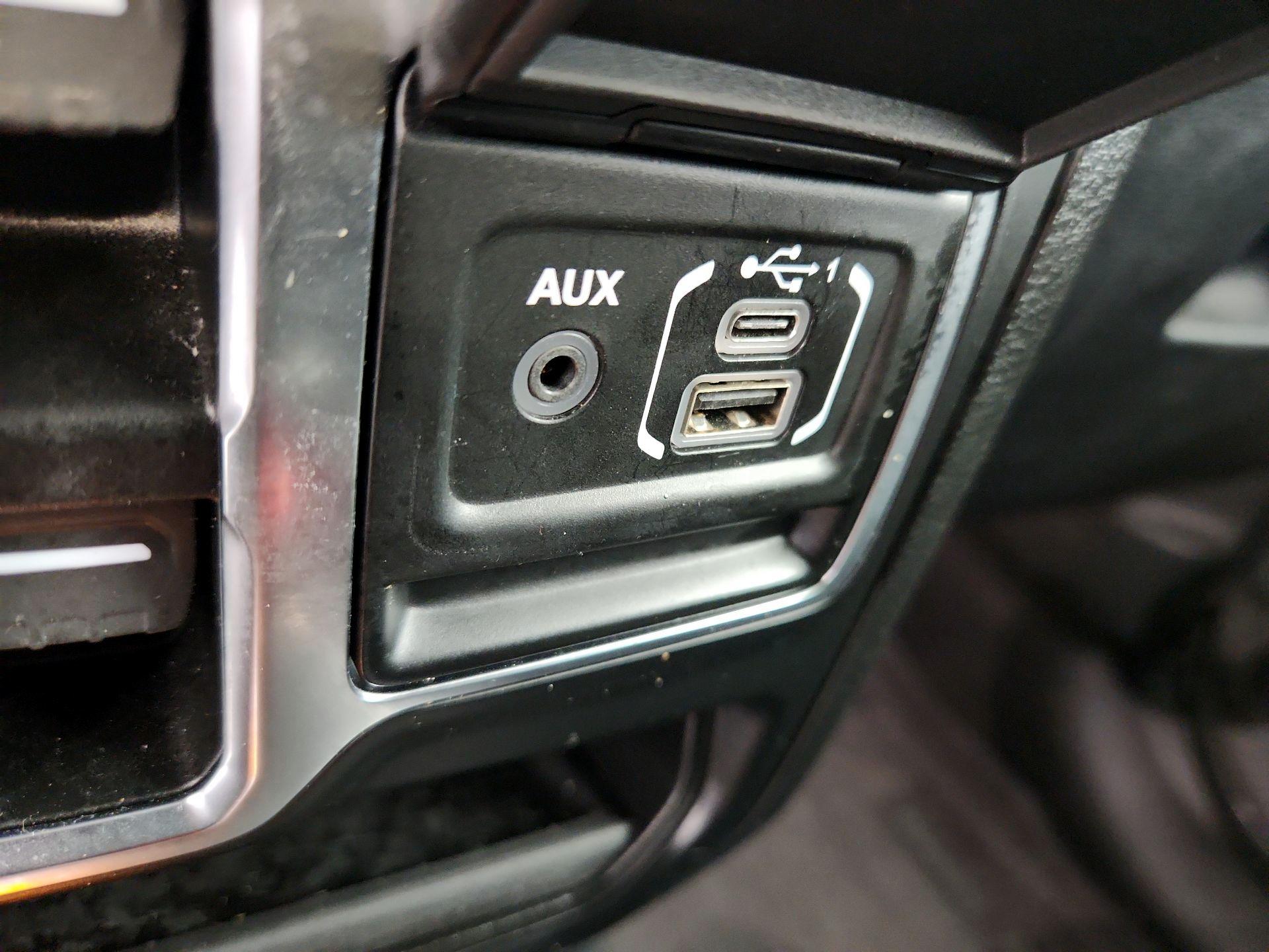 Thumbnail: 2021 Jeep Gladiator - 19