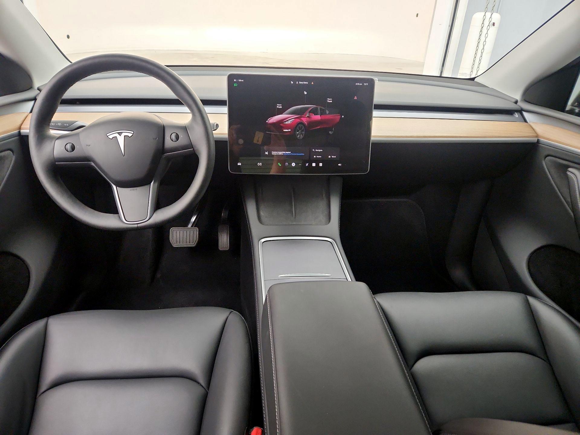 Thumbnail: 2025 Tesla Model Y - 9