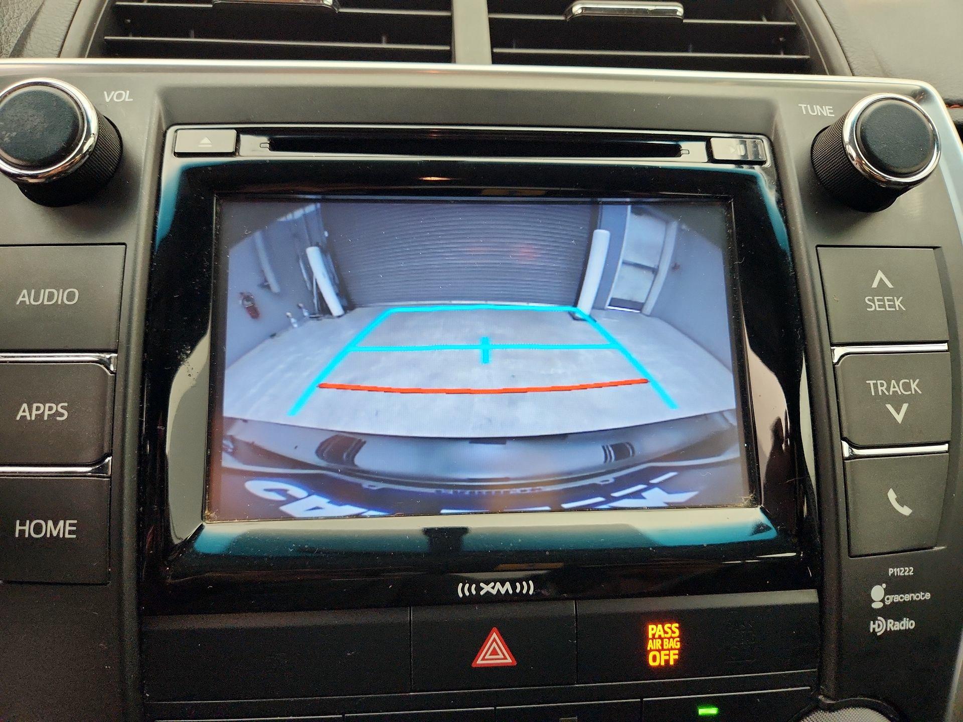 Thumbnail: 2016 Toyota Camry - 14