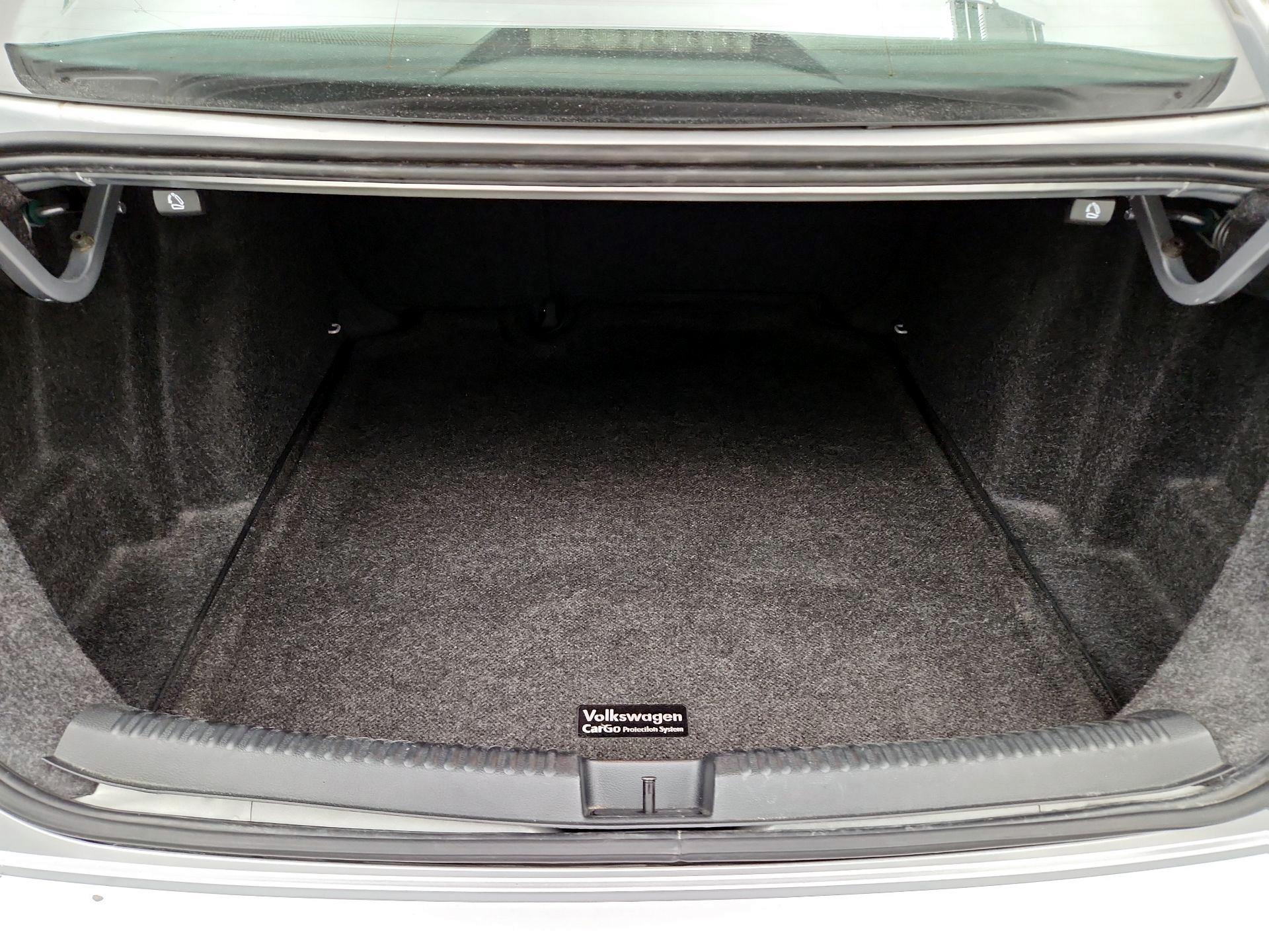 Thumbnail: 2016 Volkswagen Jetta - 19