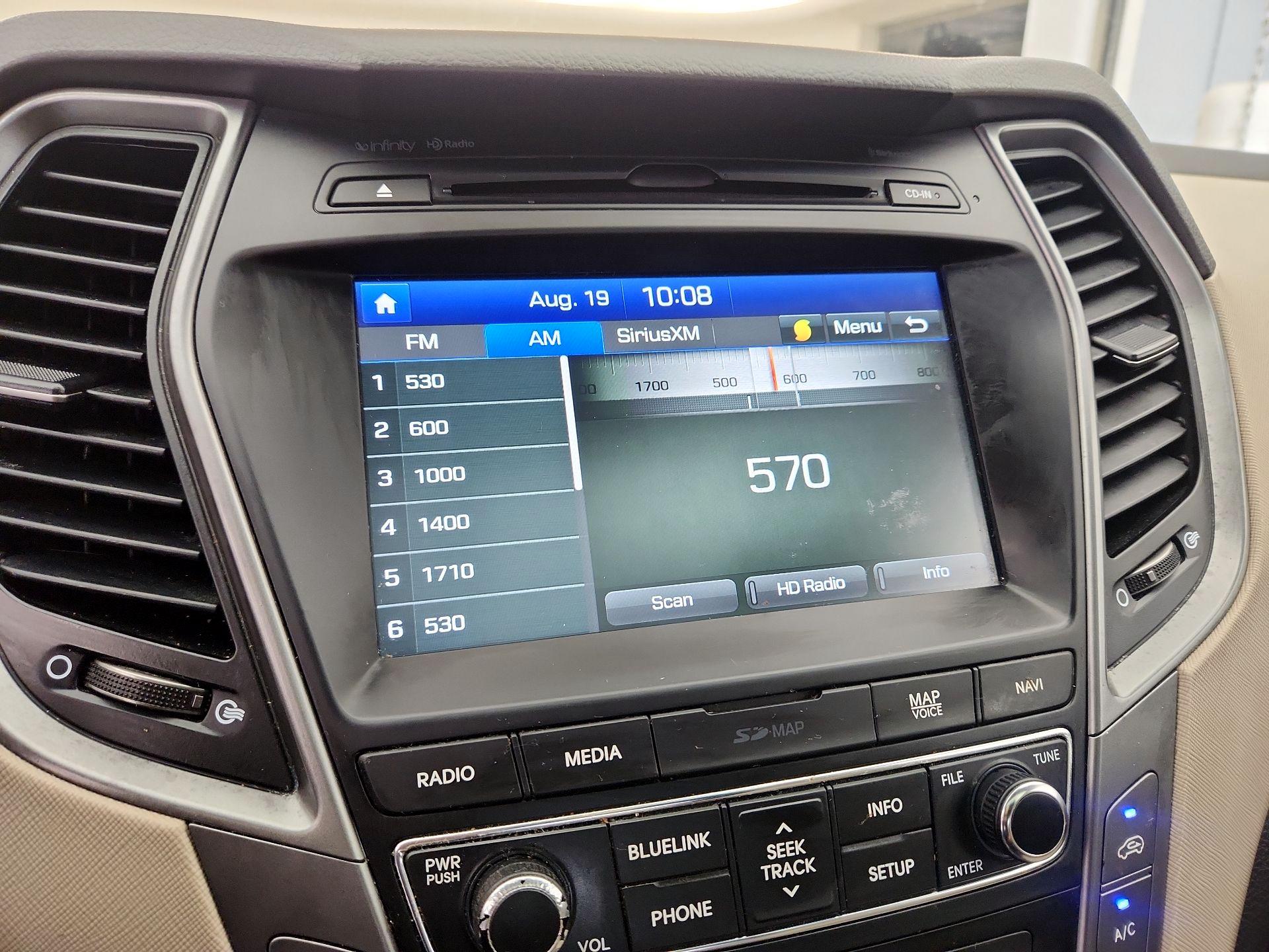Thumbnail: 2018 Hyundai Santa Fe - 16