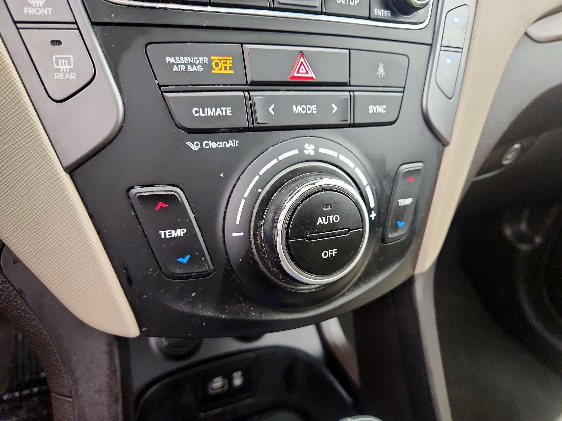 Thumbnail: 2018 Hyundai Santa Fe - 17