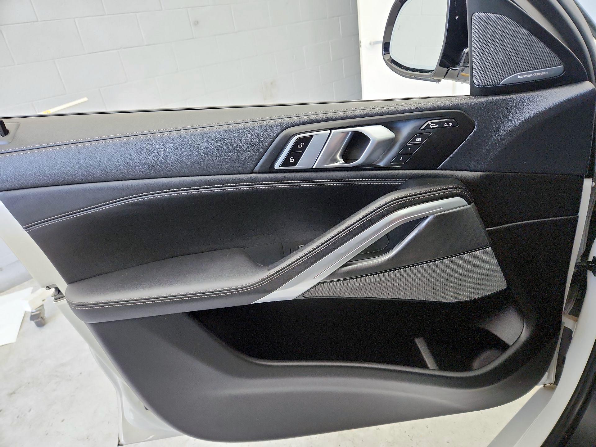 Thumbnail: 2023 BMW X6 - 12