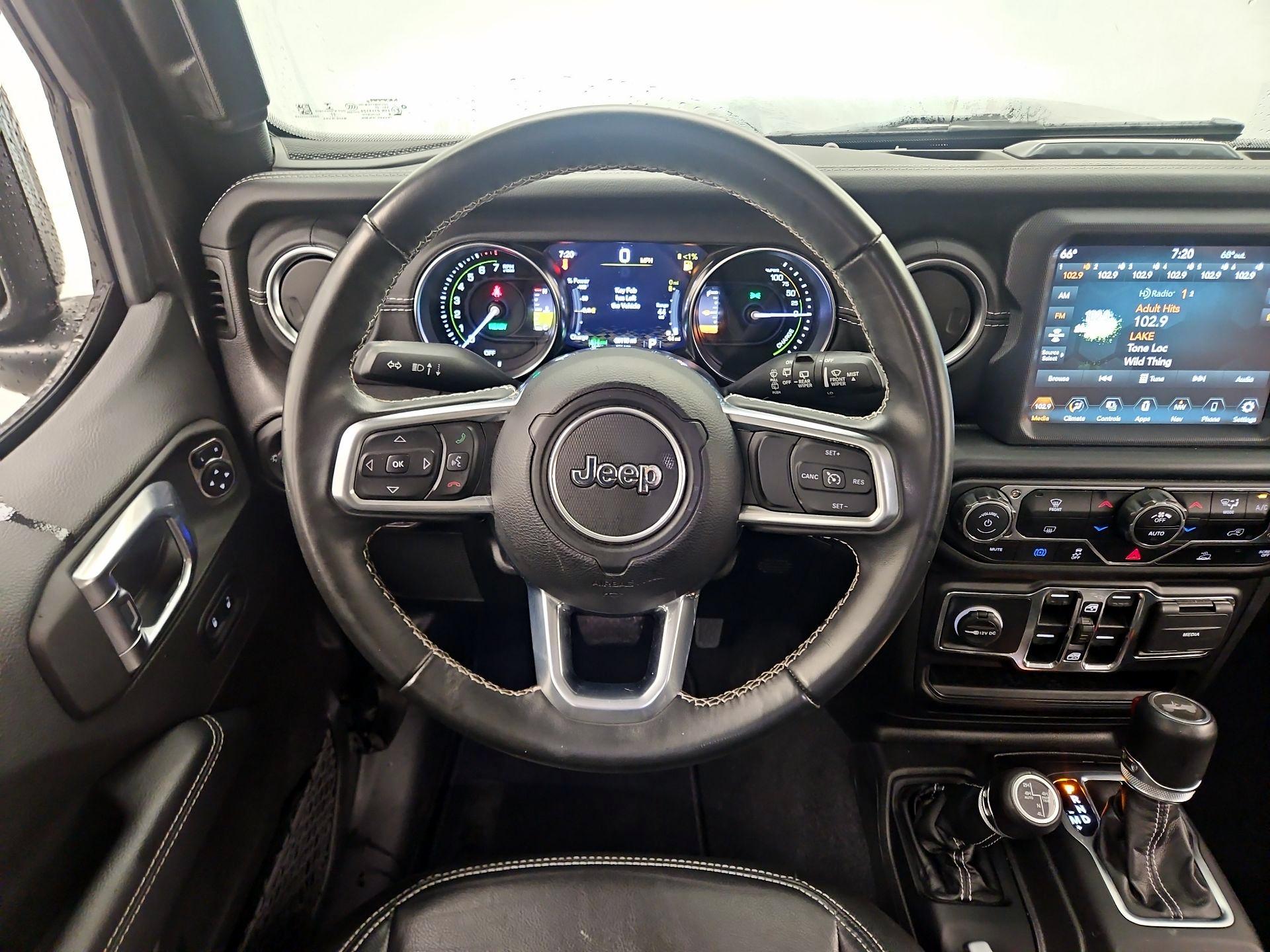 Thumbnail: 2022 Jeep Wrangler - 10