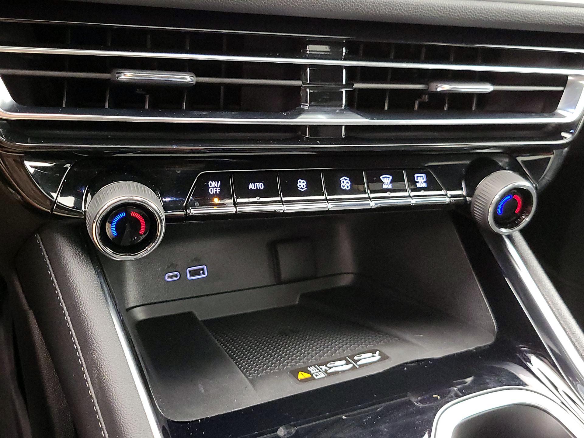 Thumbnail: 2025 Chevrolet Traverse - 17