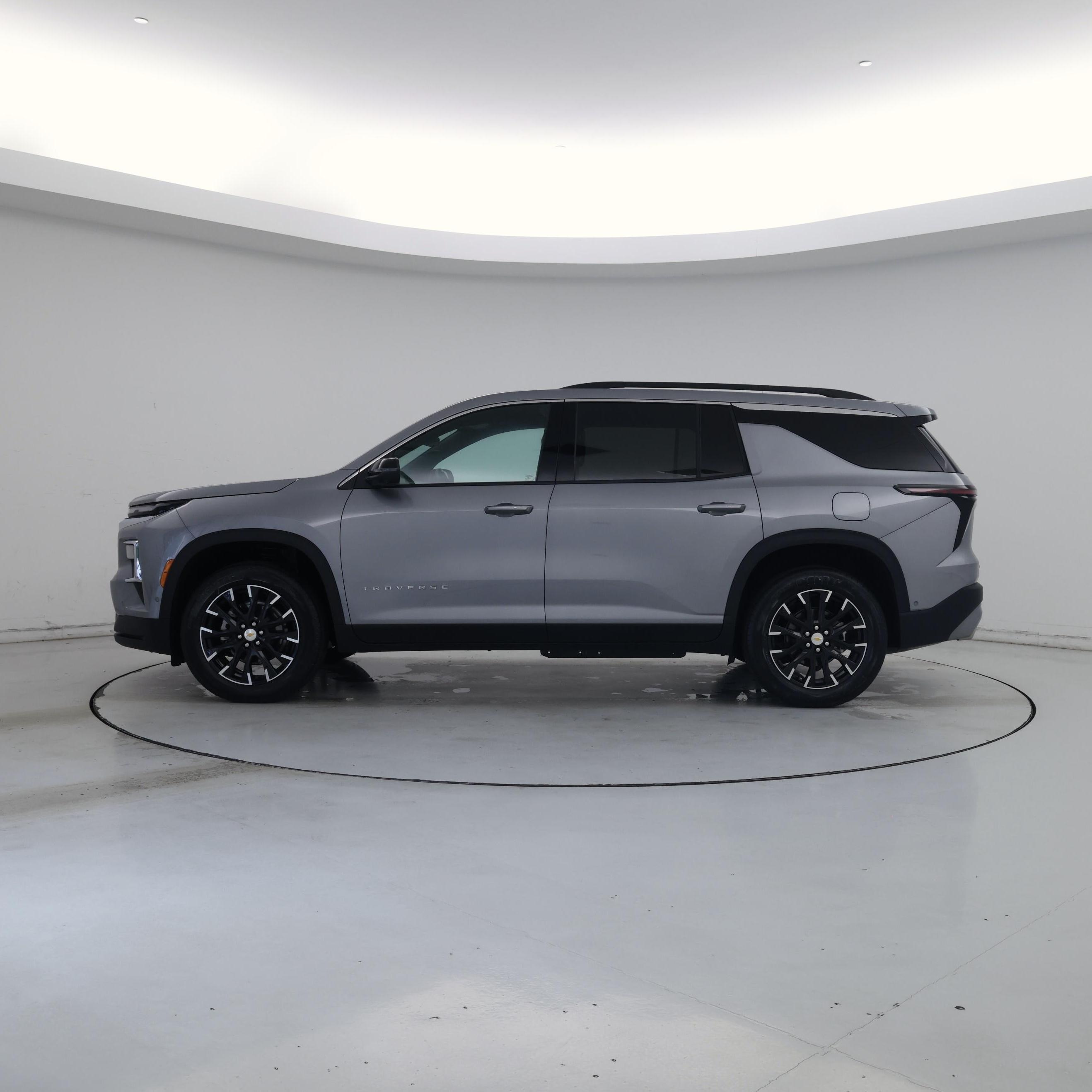 Thumbnail: 2025 Chevrolet Traverse - 3