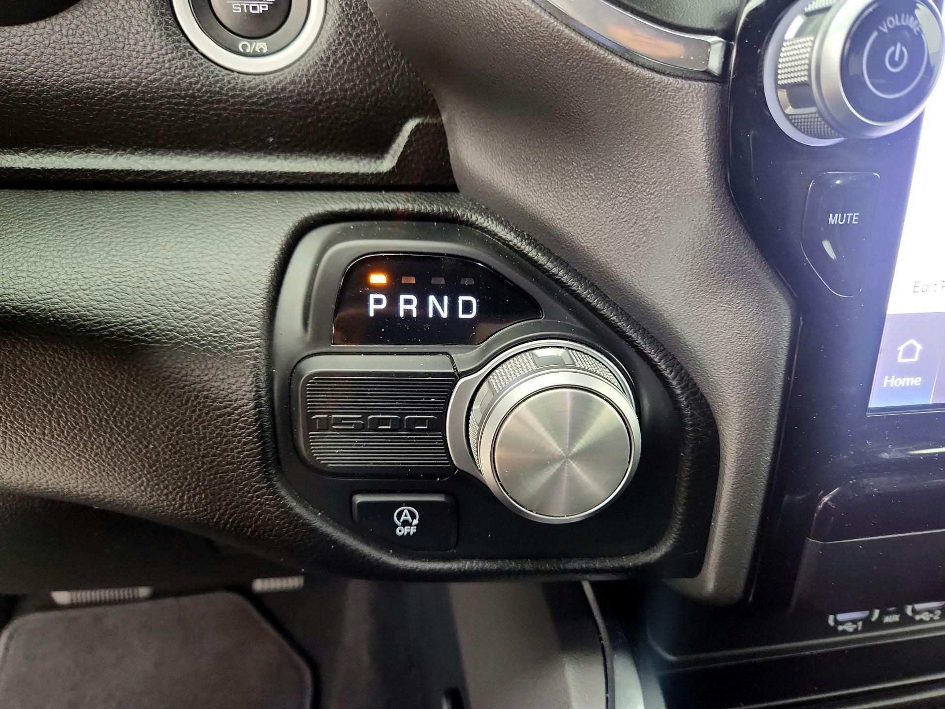 Thumbnail: 2025 RAM 1500 - 18