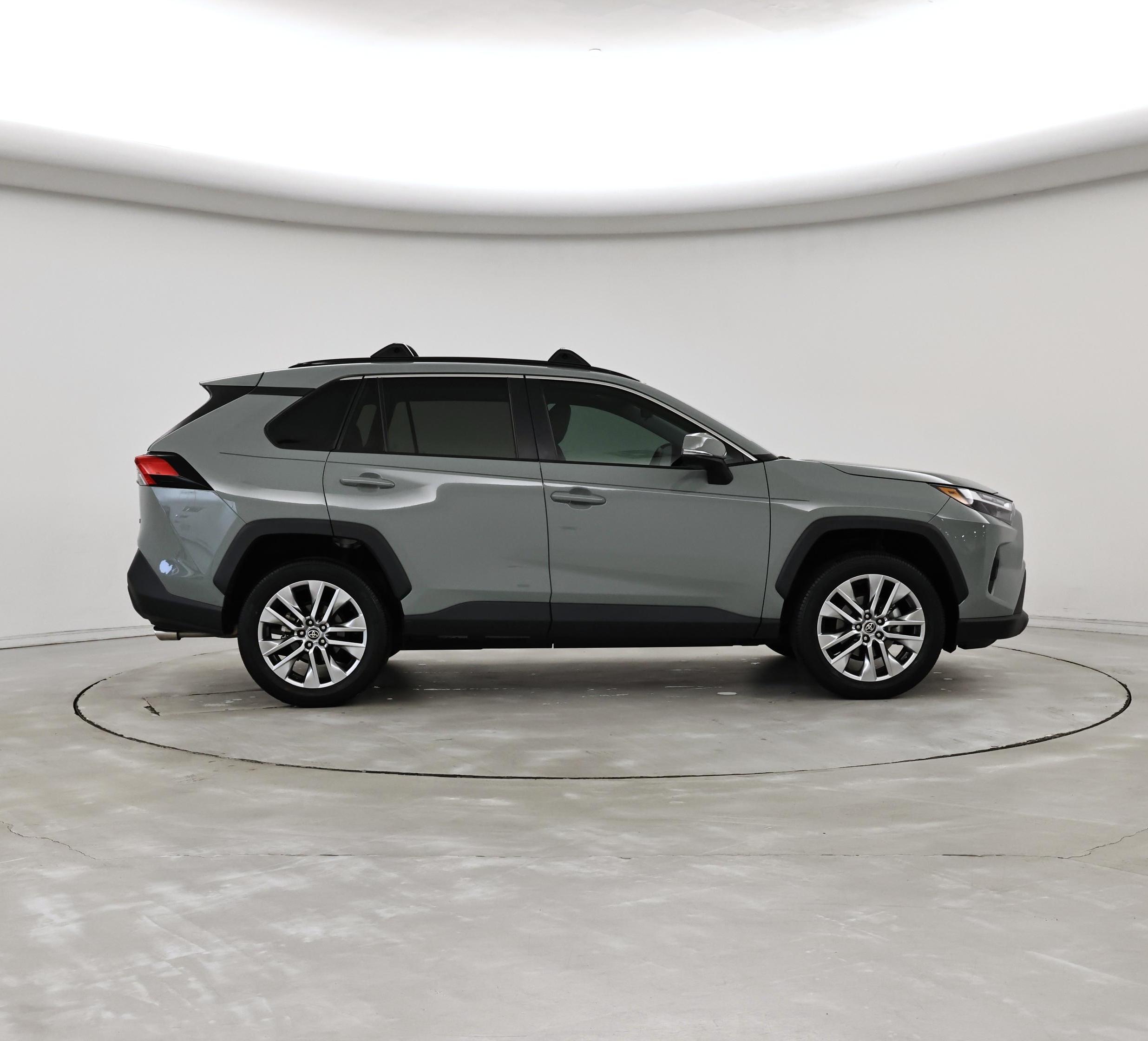 Thumbnail: 2022 Toyota RAV4 - 7