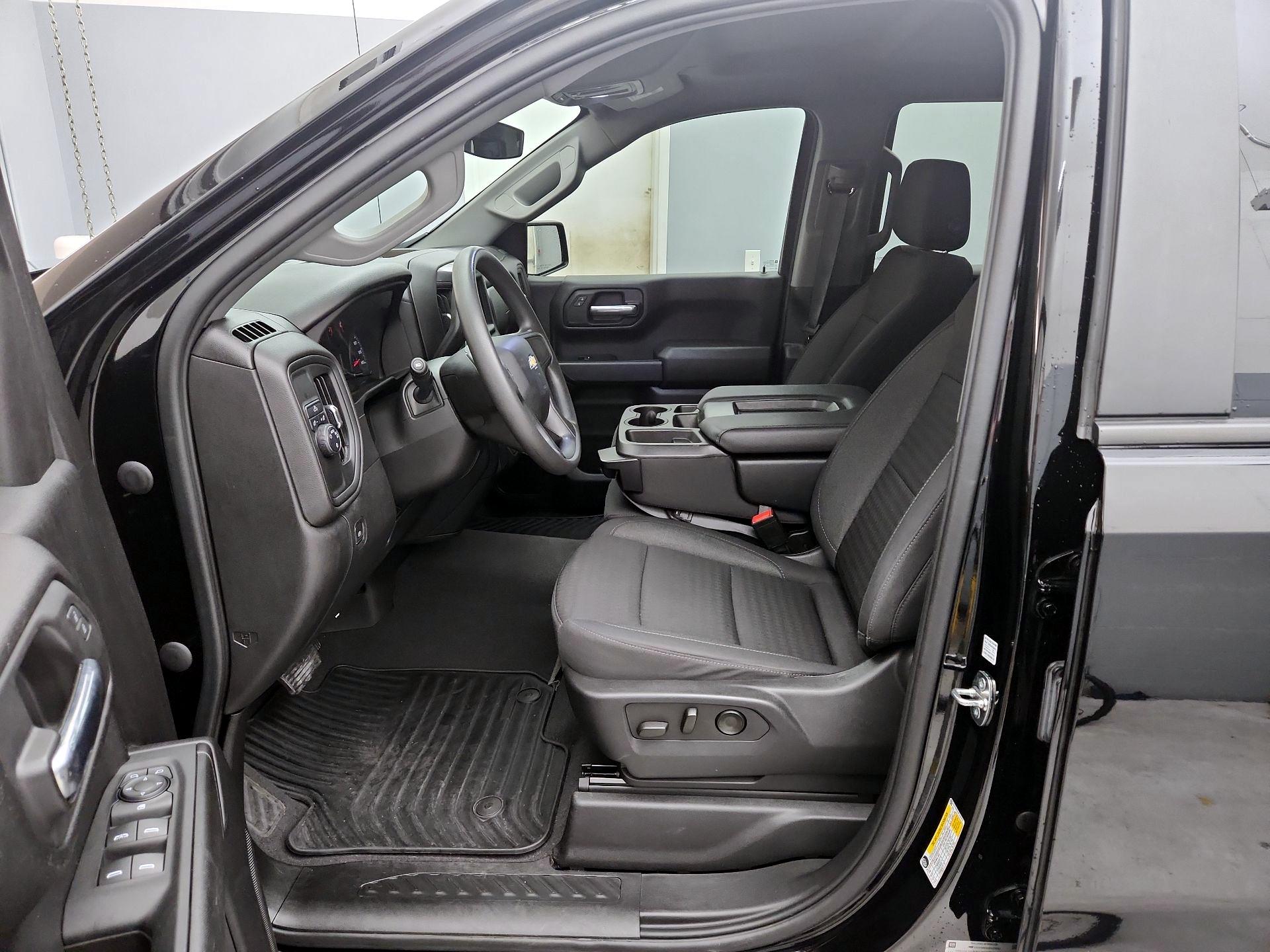 Thumbnail: 2023 Chevrolet Silverado 1500 - 11
