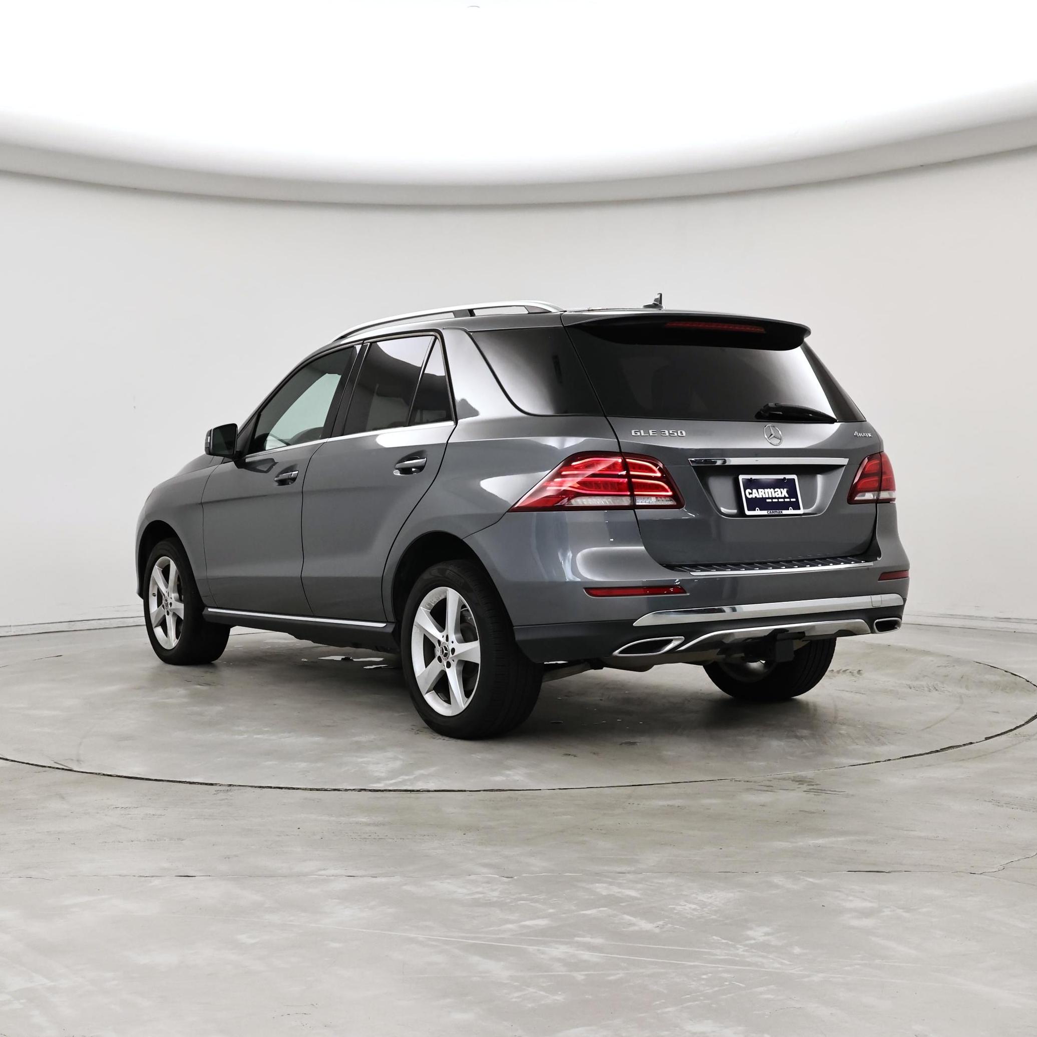 Thumbnail: 2017 Mercedes-Benz GLE - 2