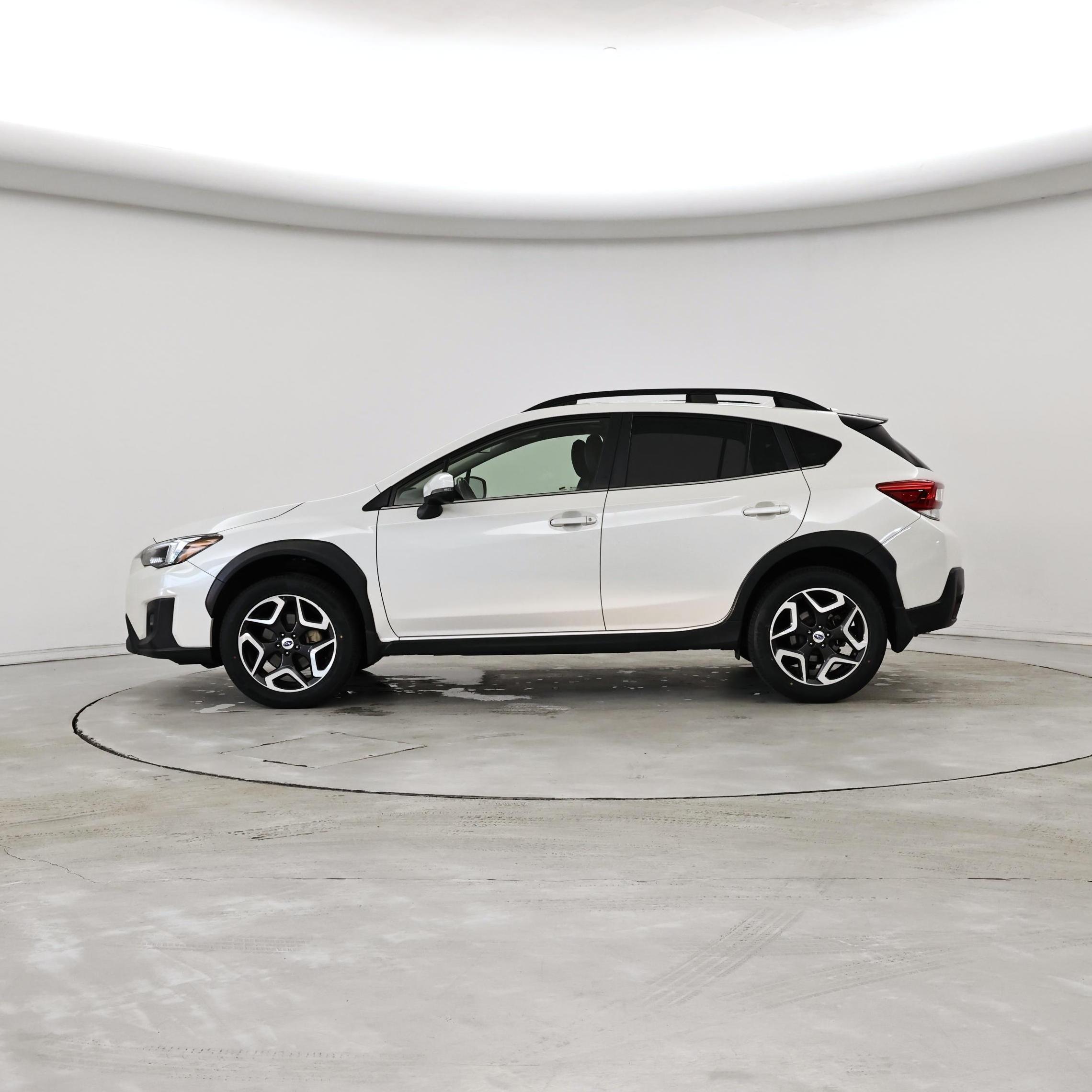 Thumbnail: 2018 Subaru Crosstrek - 3