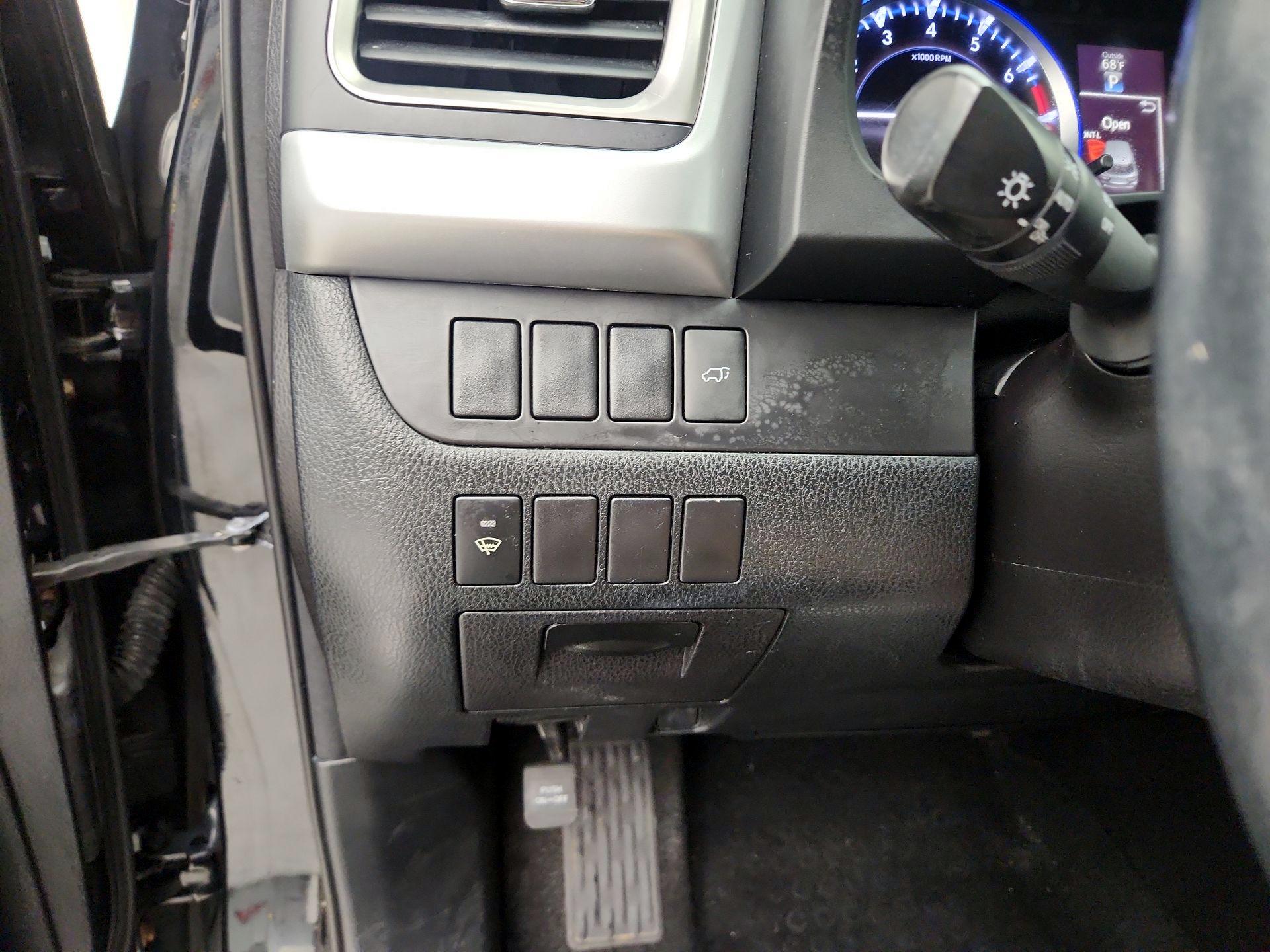 Thumbnail: 2016 Toyota Highlander - 13