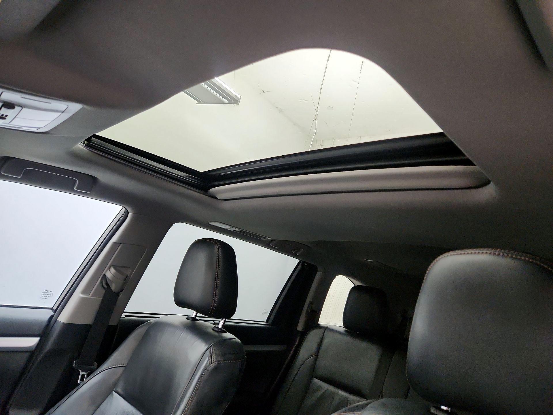 Thumbnail: 2016 Toyota Highlander - 19