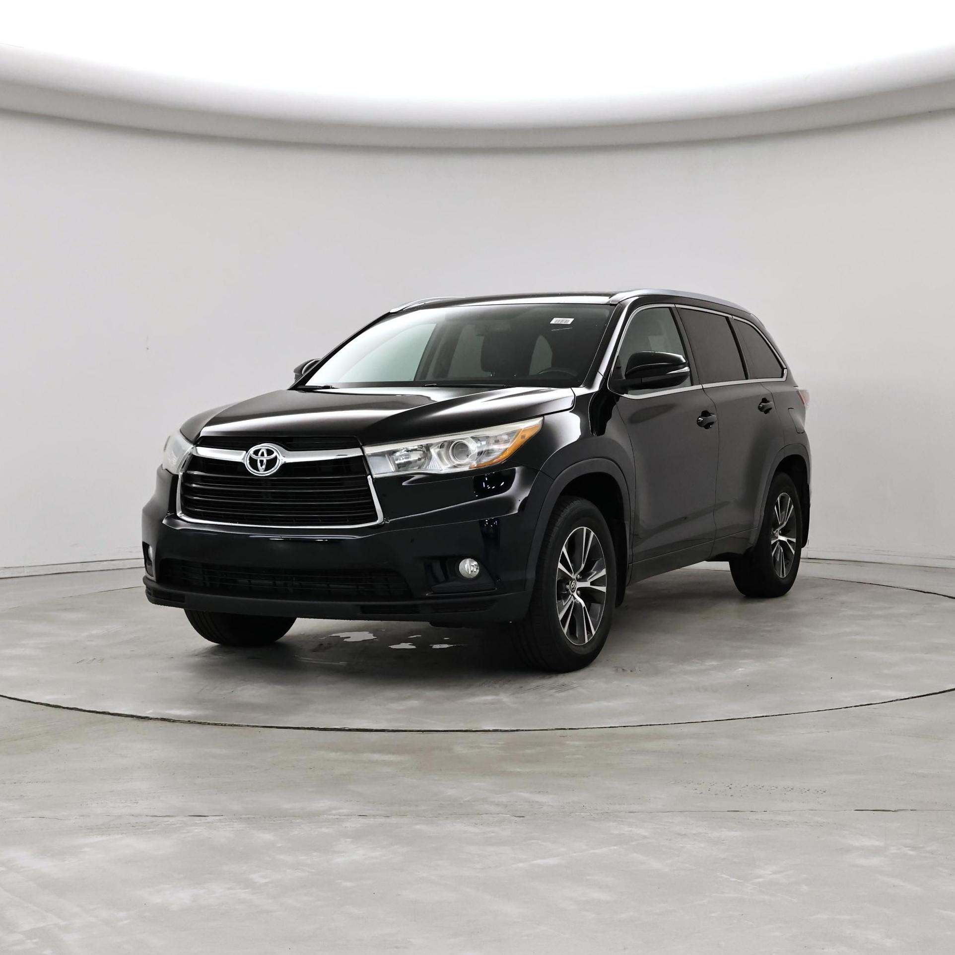 Thumbnail: 2016 Toyota Highlander - 4
