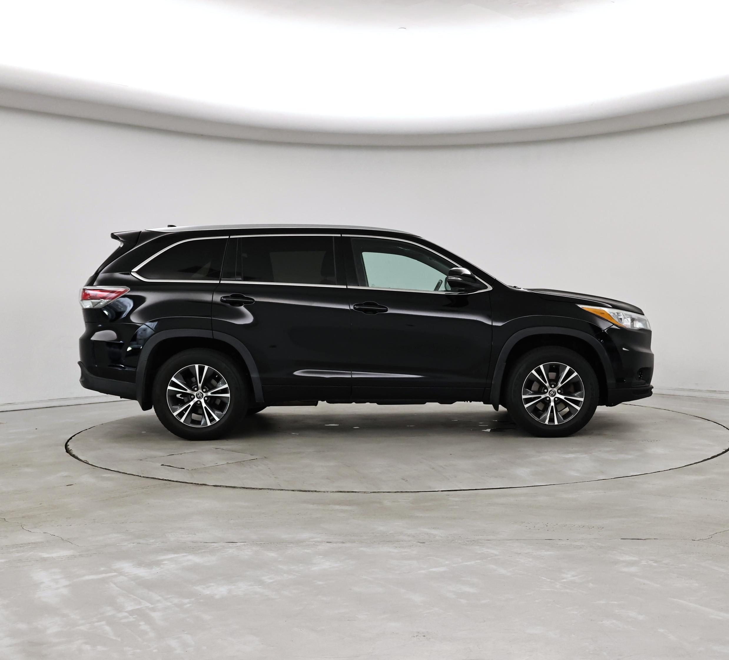 Thumbnail: 2016 Toyota Highlander - 7