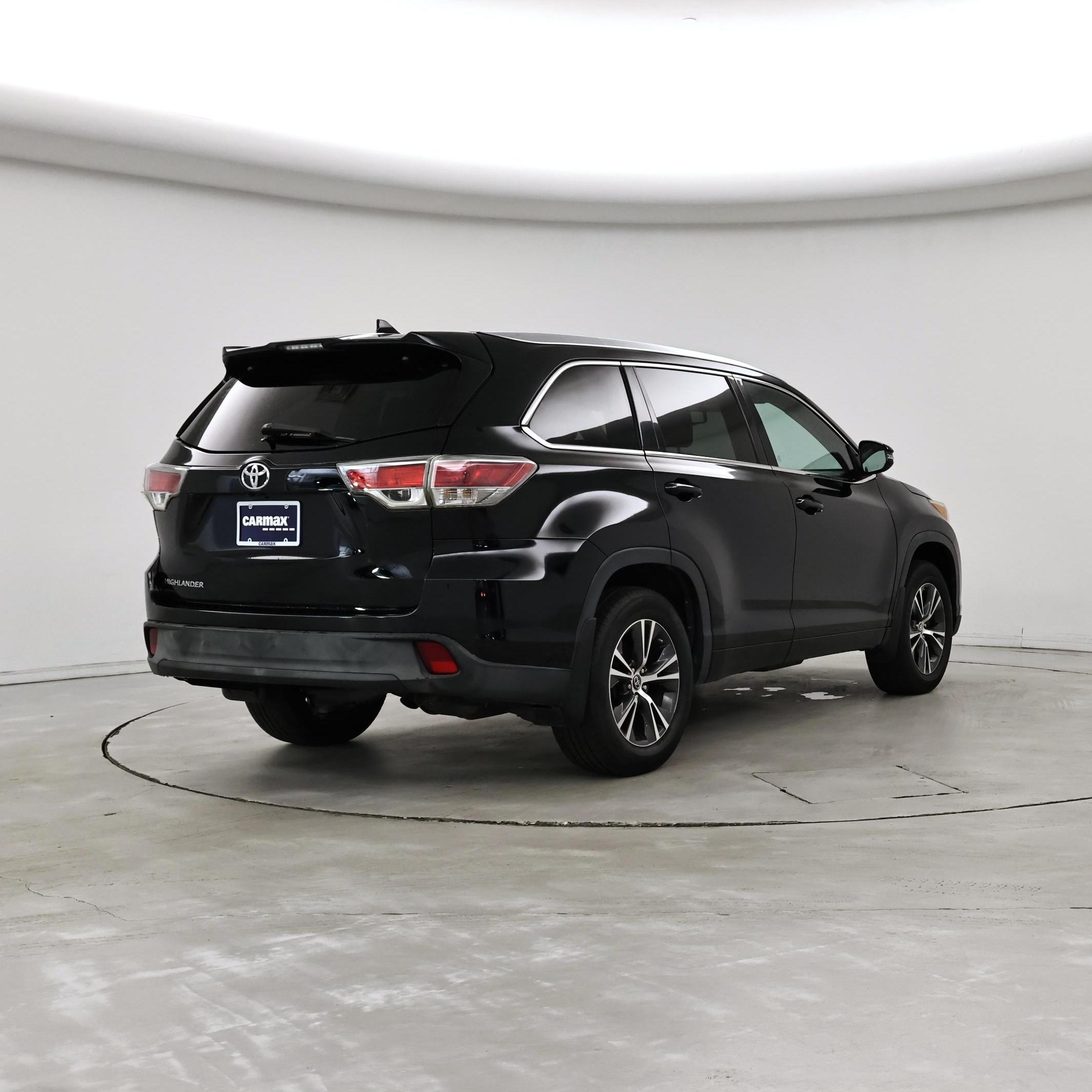 Thumbnail: 2016 Toyota Highlander - 8