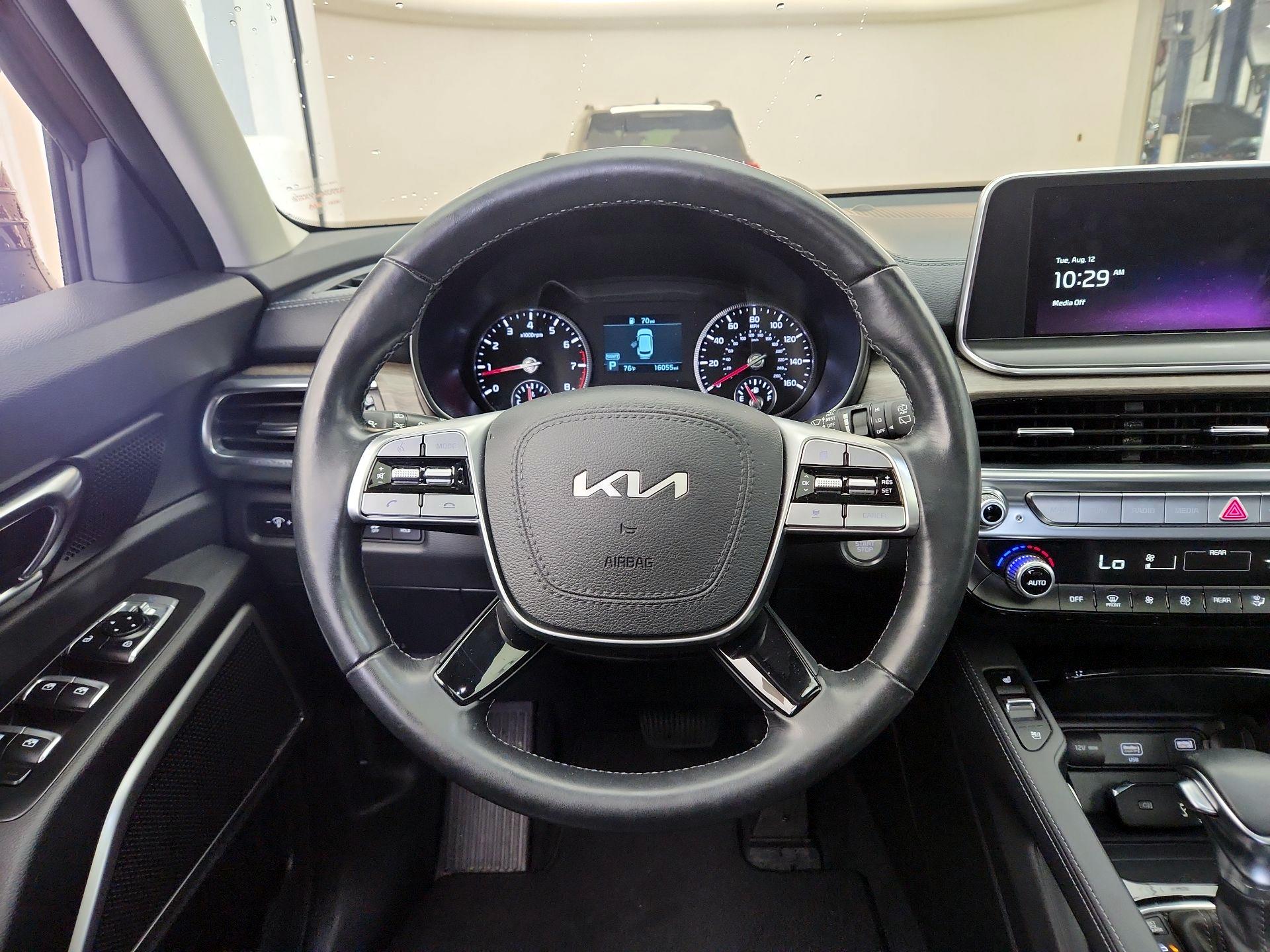 Thumbnail: 2022 Kia Telluride - 10