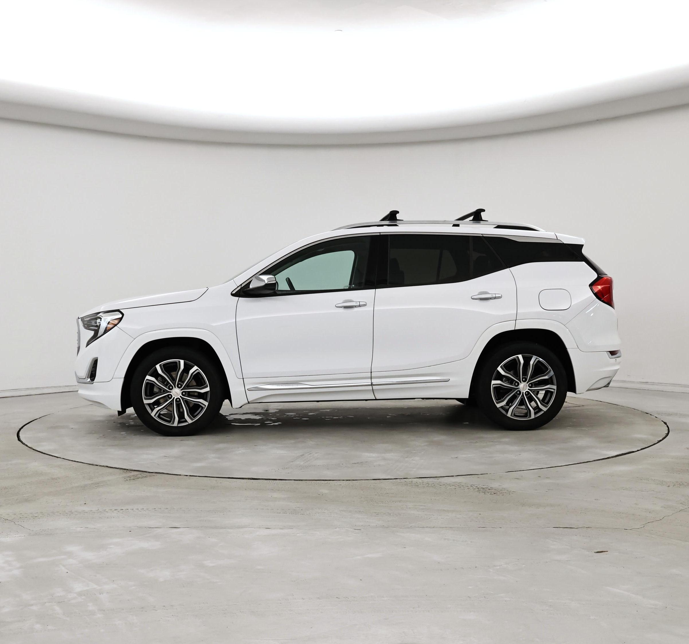 Thumbnail: 2019 GMC Terrain - 3