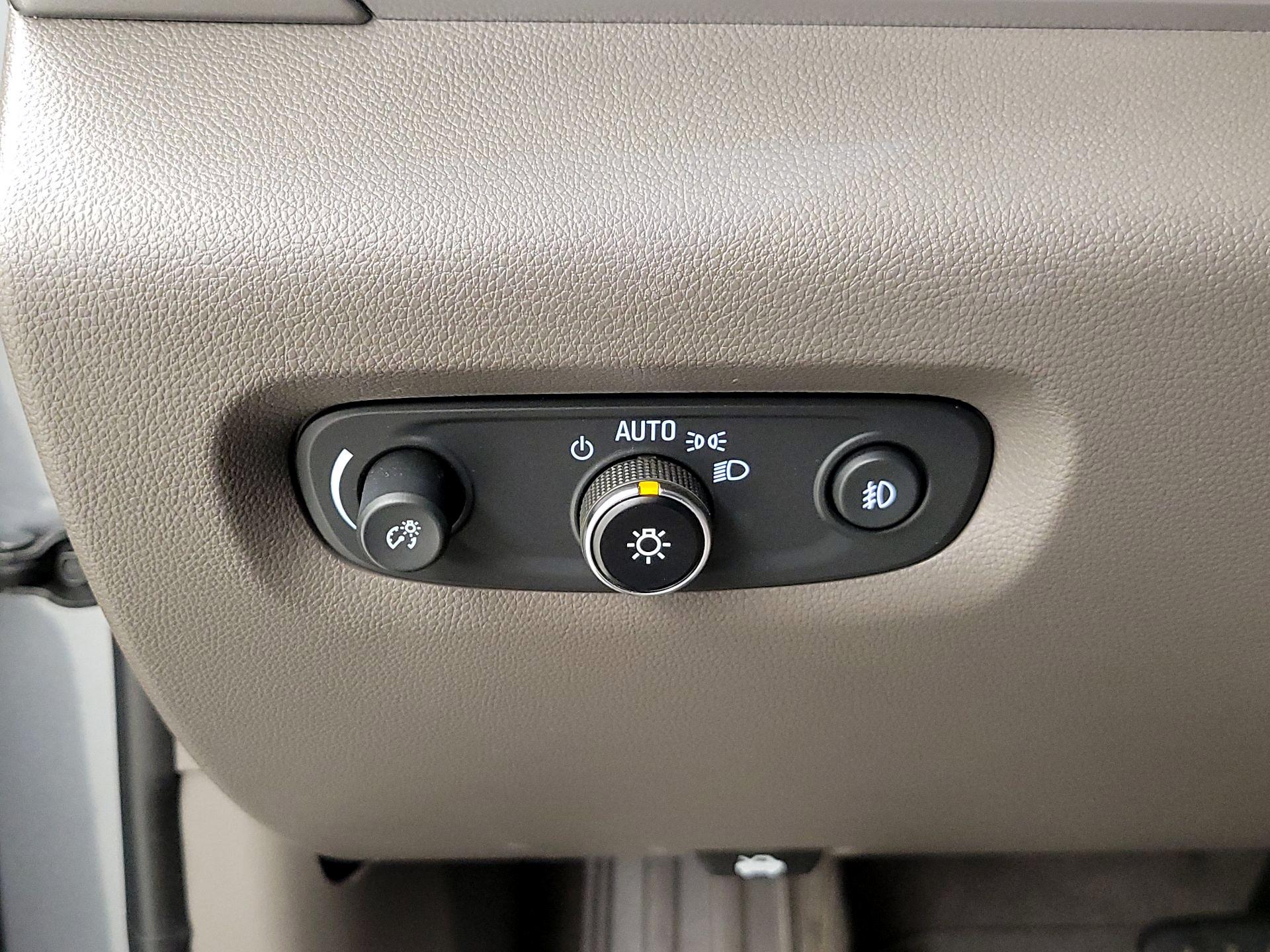 Thumbnail: 2019 Chevrolet Traverse - 13