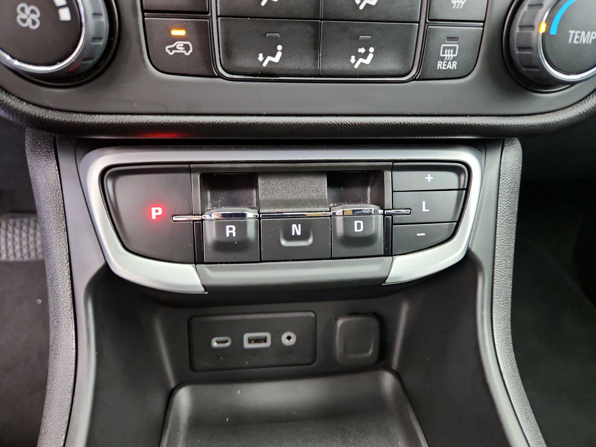 Thumbnail: 2024 GMC Terrain - 17