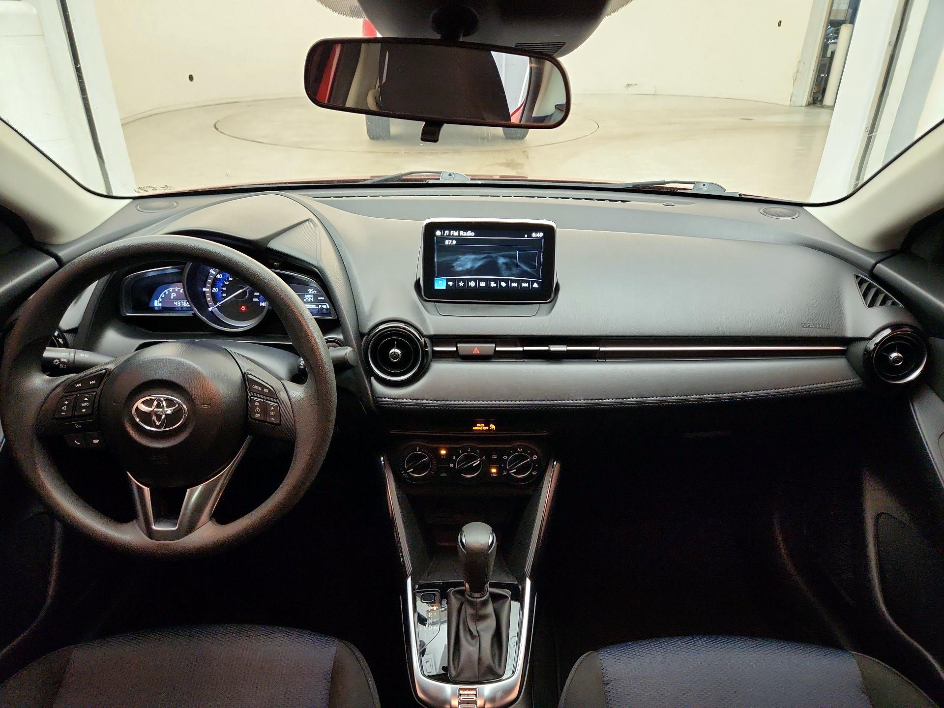 Thumbnail: 2018 Toyota Yaris iA - 9