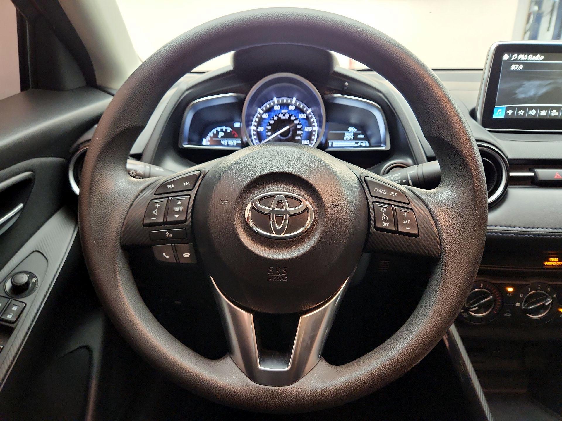 Thumbnail: 2018 Toyota Yaris iA - 10